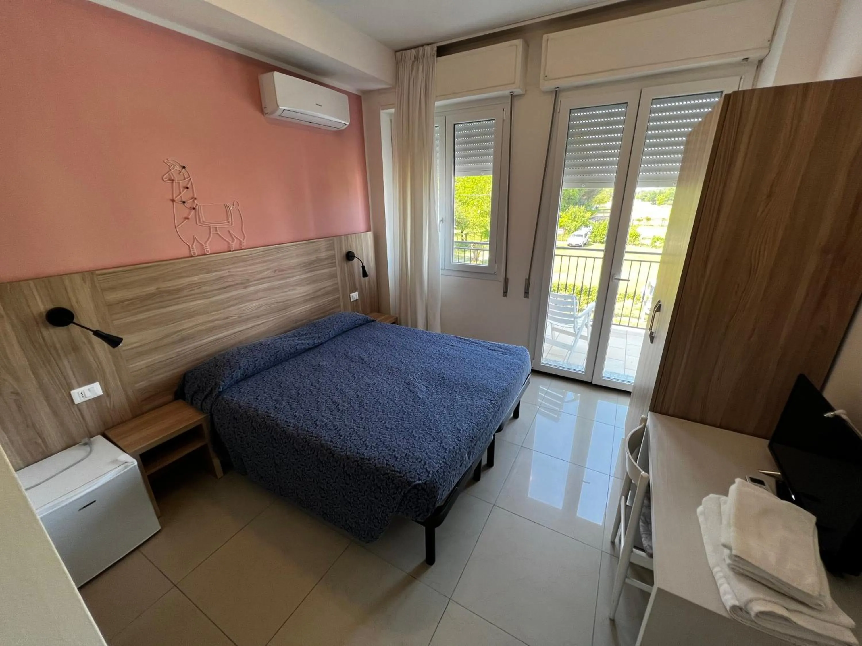 Bedroom, Bed in Club Vacanze In