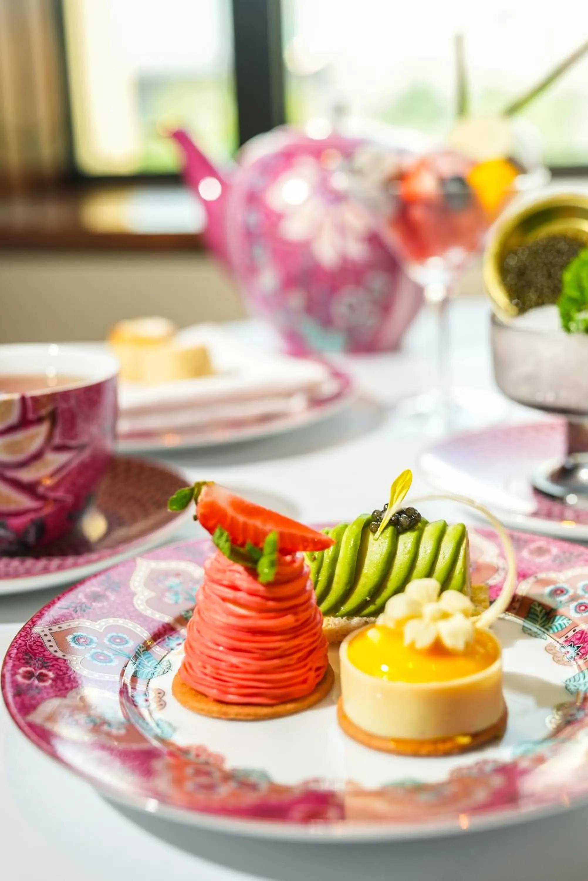 Lounge or bar in The St. Regis Lhasa Resort