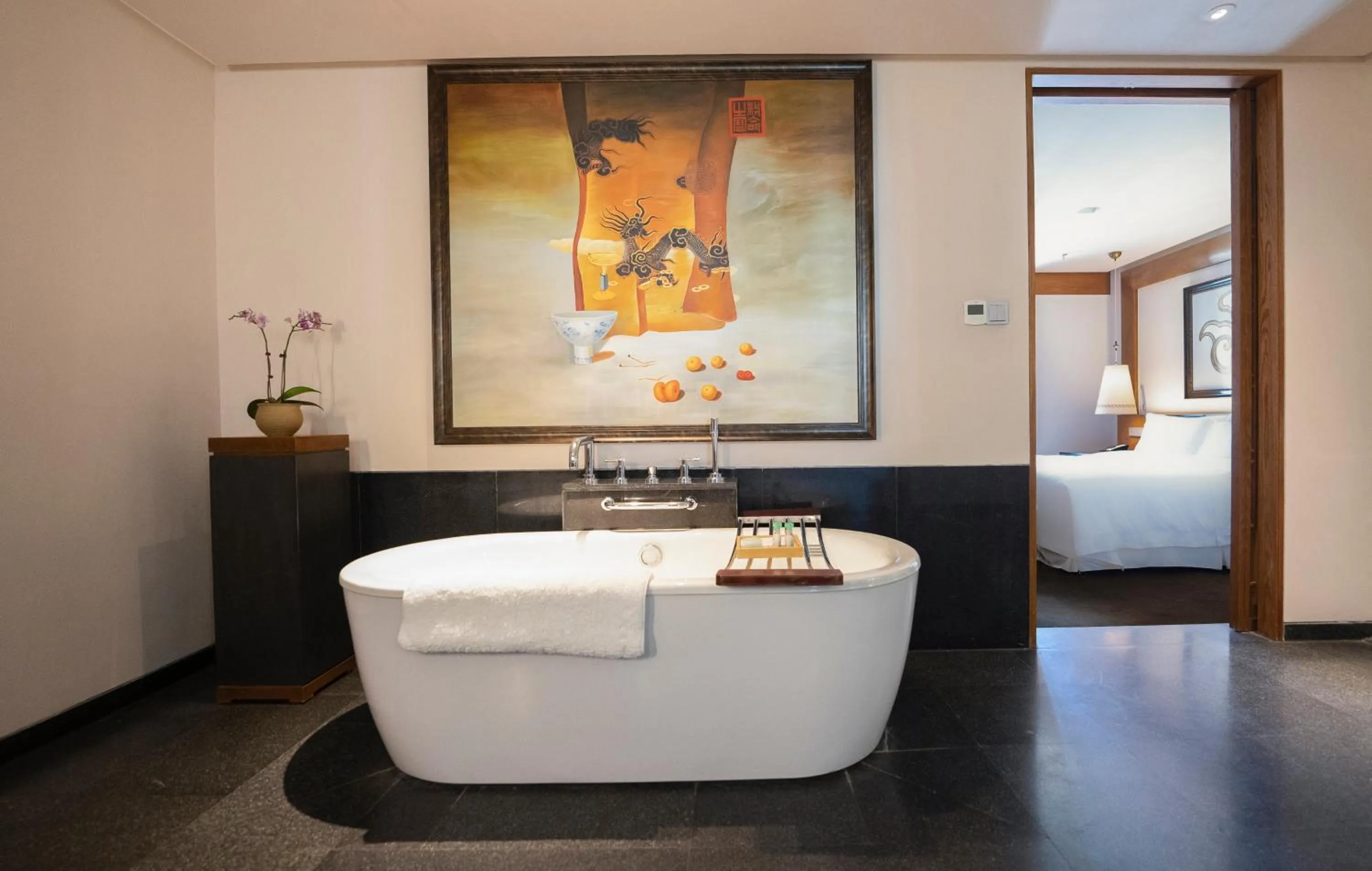 Bed in The St. Regis Lhasa Resort