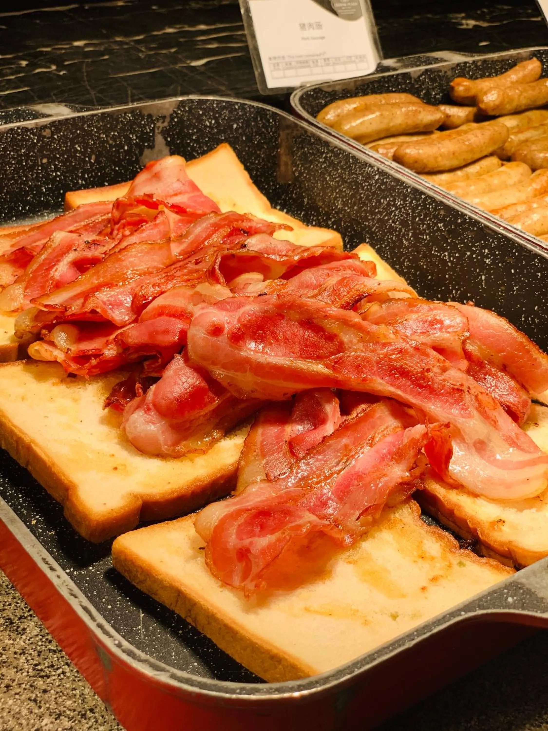 Breakfast in Crowne Plaza Huangshan Yucheng by IHG