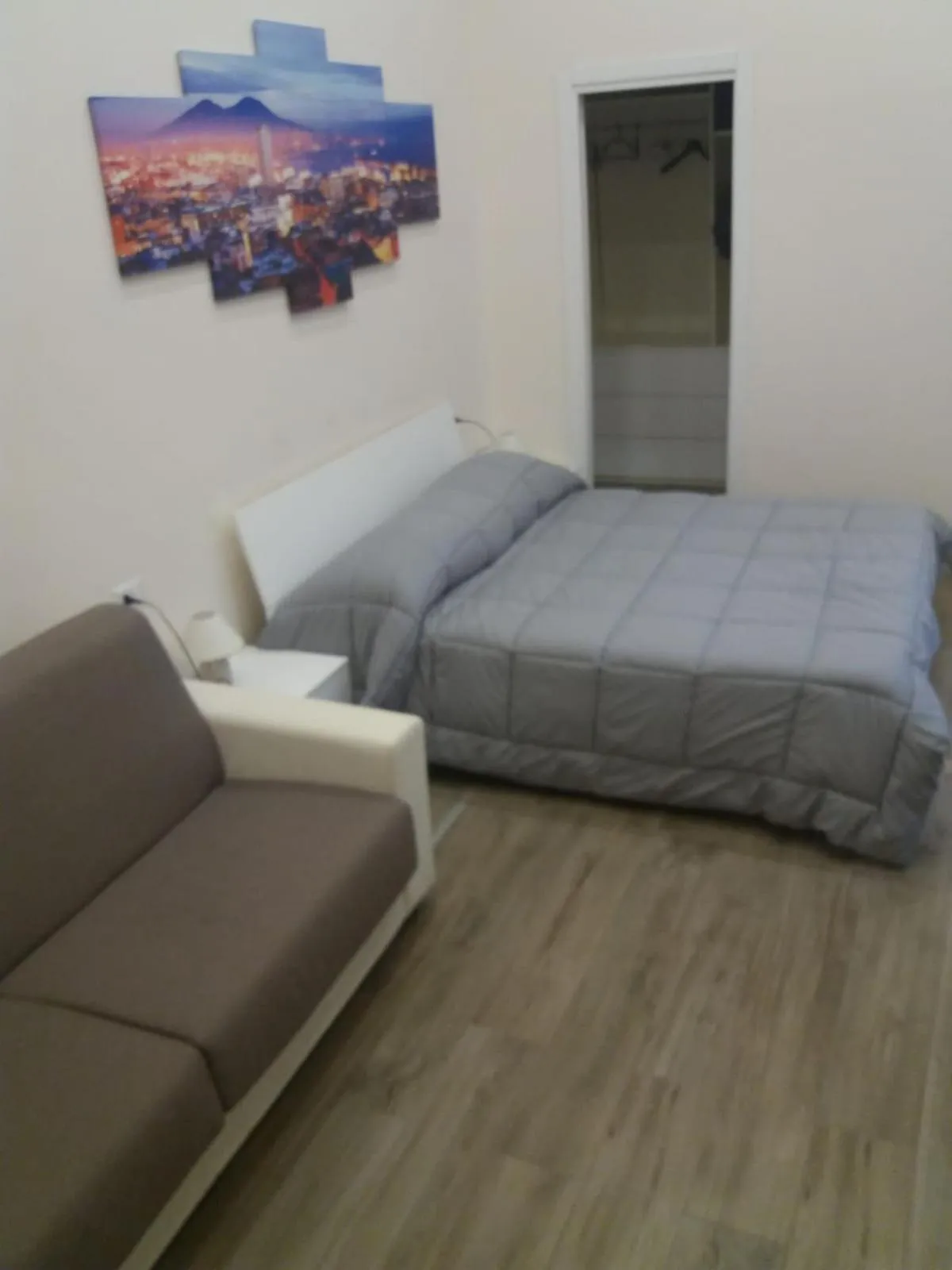 Bed in Garibaldi Station 2punto0