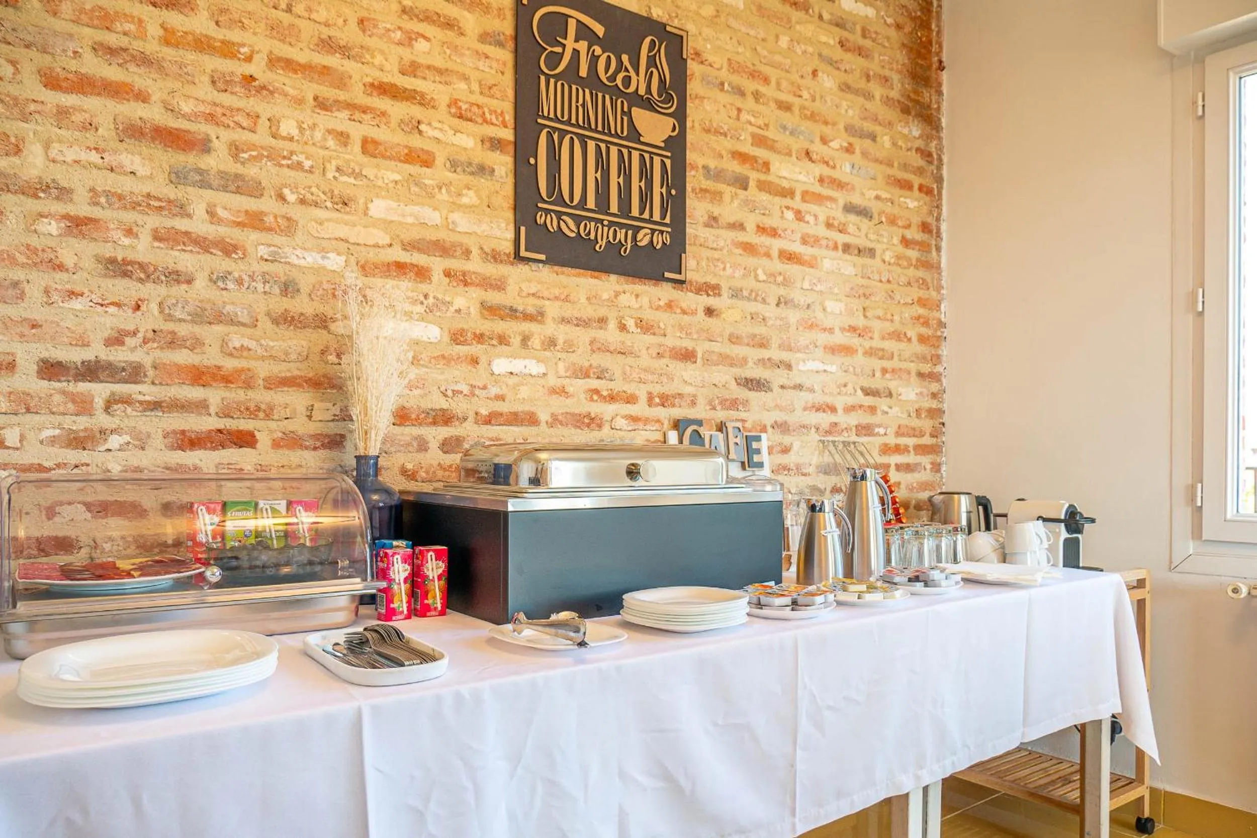 Breakfast in Villa Bista Eder - Hotel Boutique para grupos