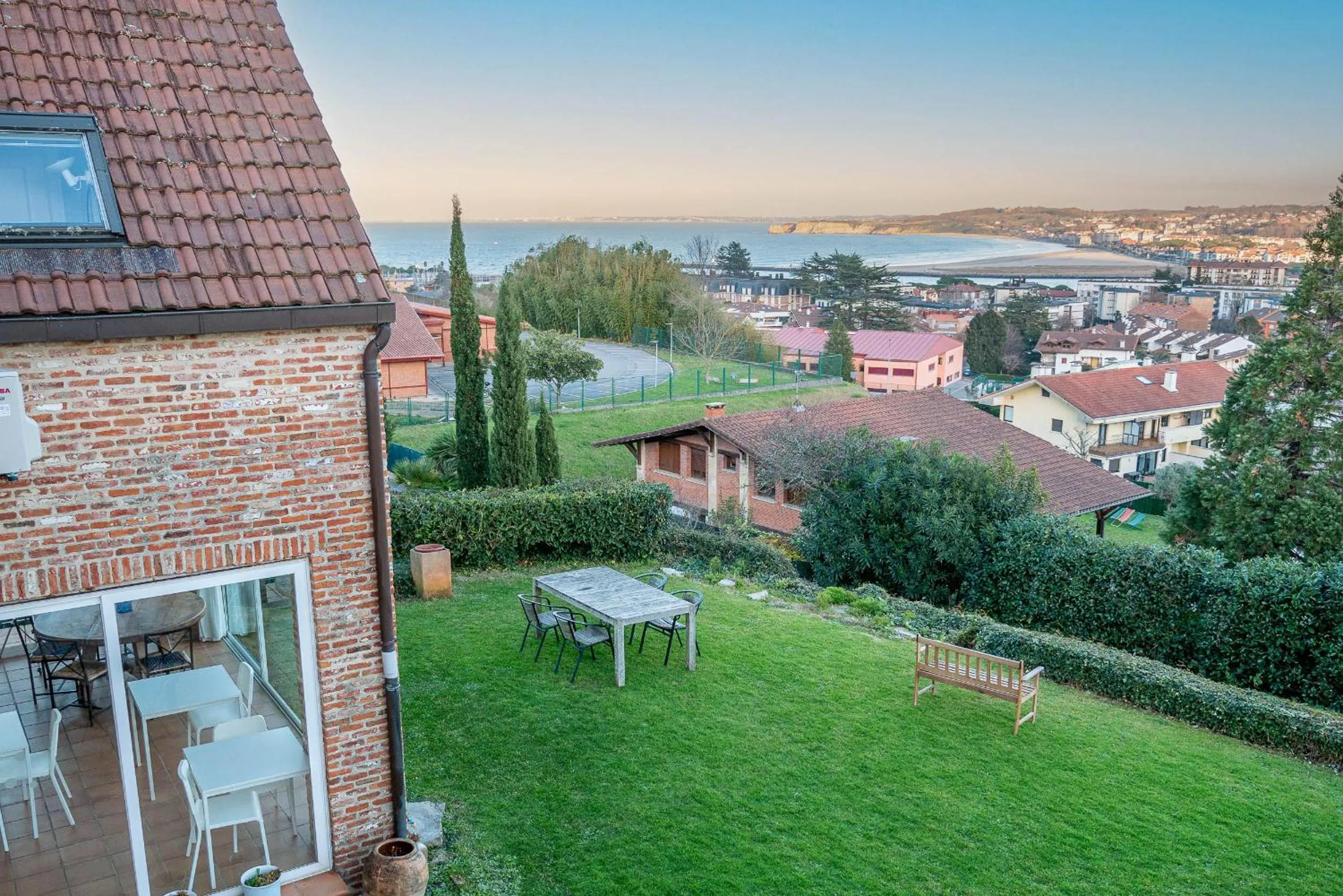 Property building in Villa Bista Eder - Hotel Boutique para grupos