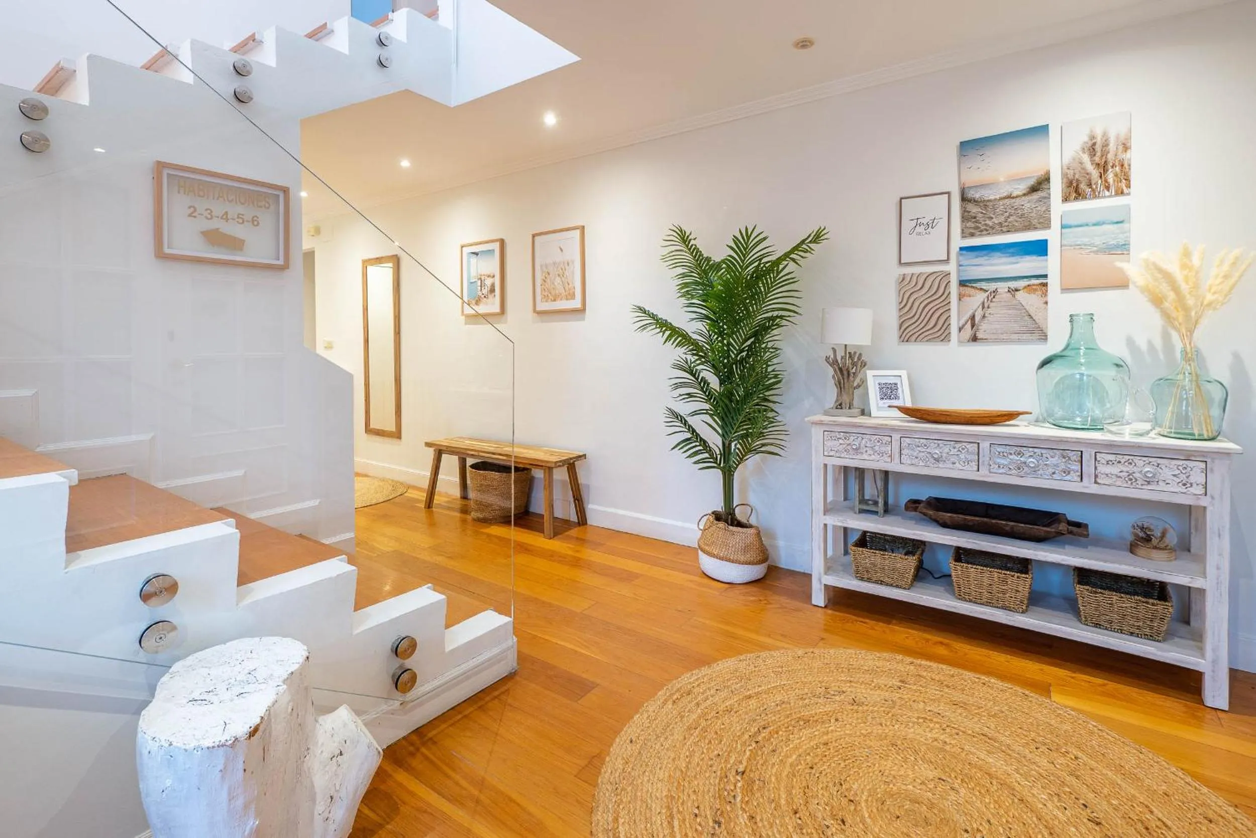 Lobby or reception in Villa Bista Eder - Hotel Boutique para grupos