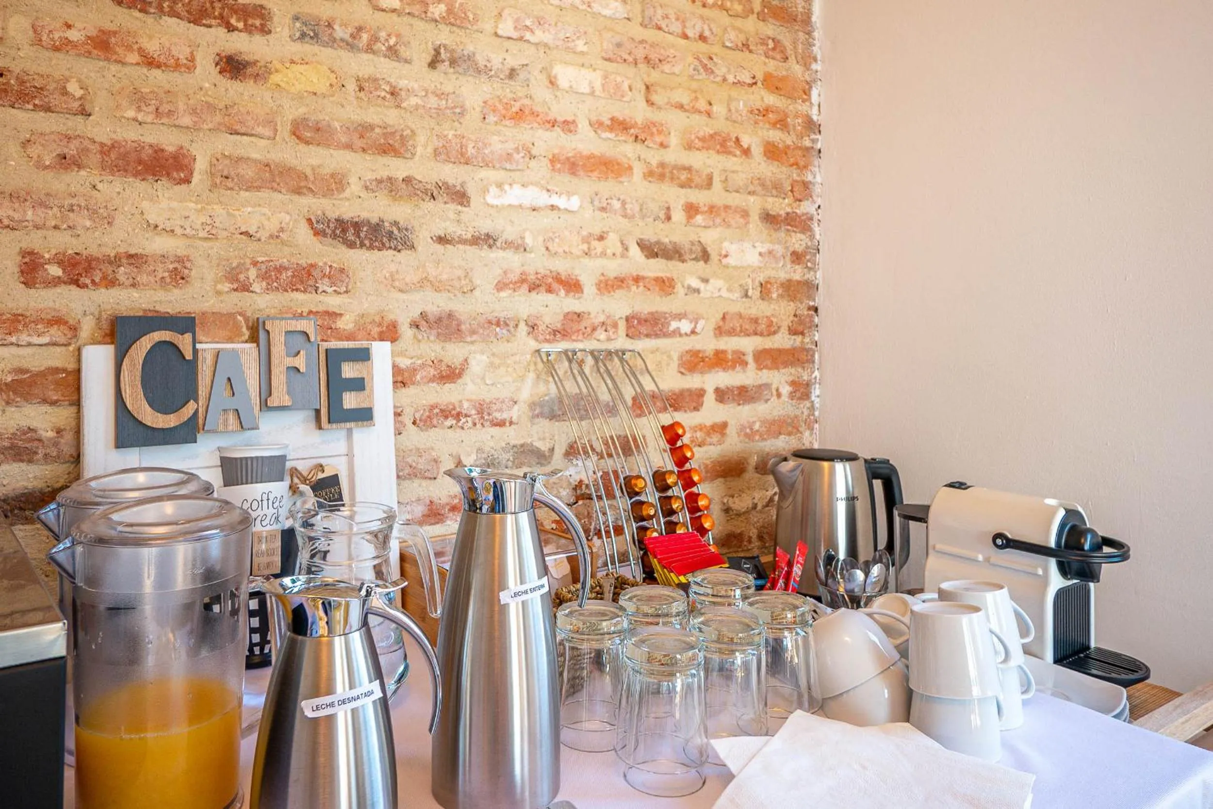 Breakfast in Villa Bista Eder - Hotel Boutique para grupos