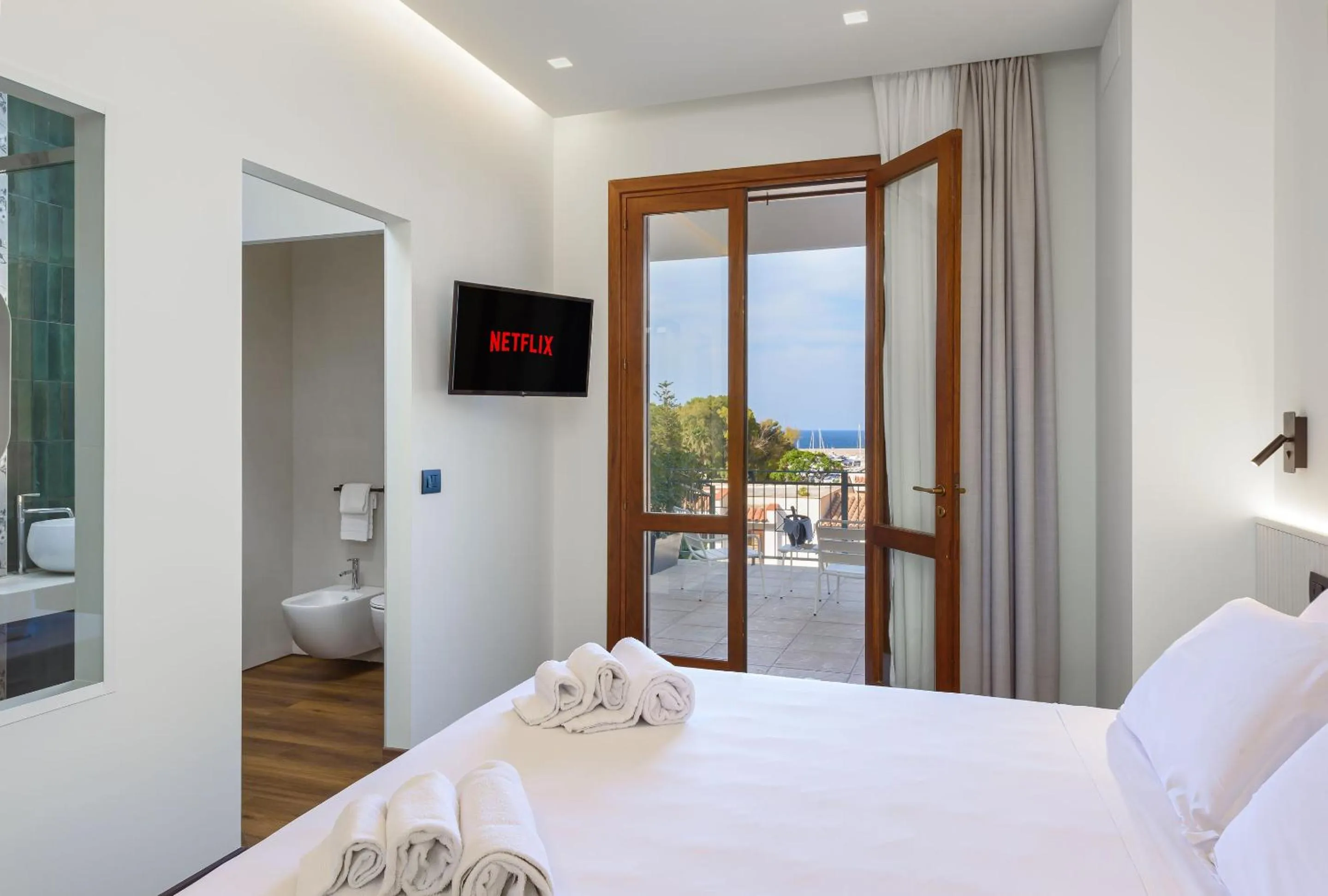 Bedroom, Bed in Albergo Auralba