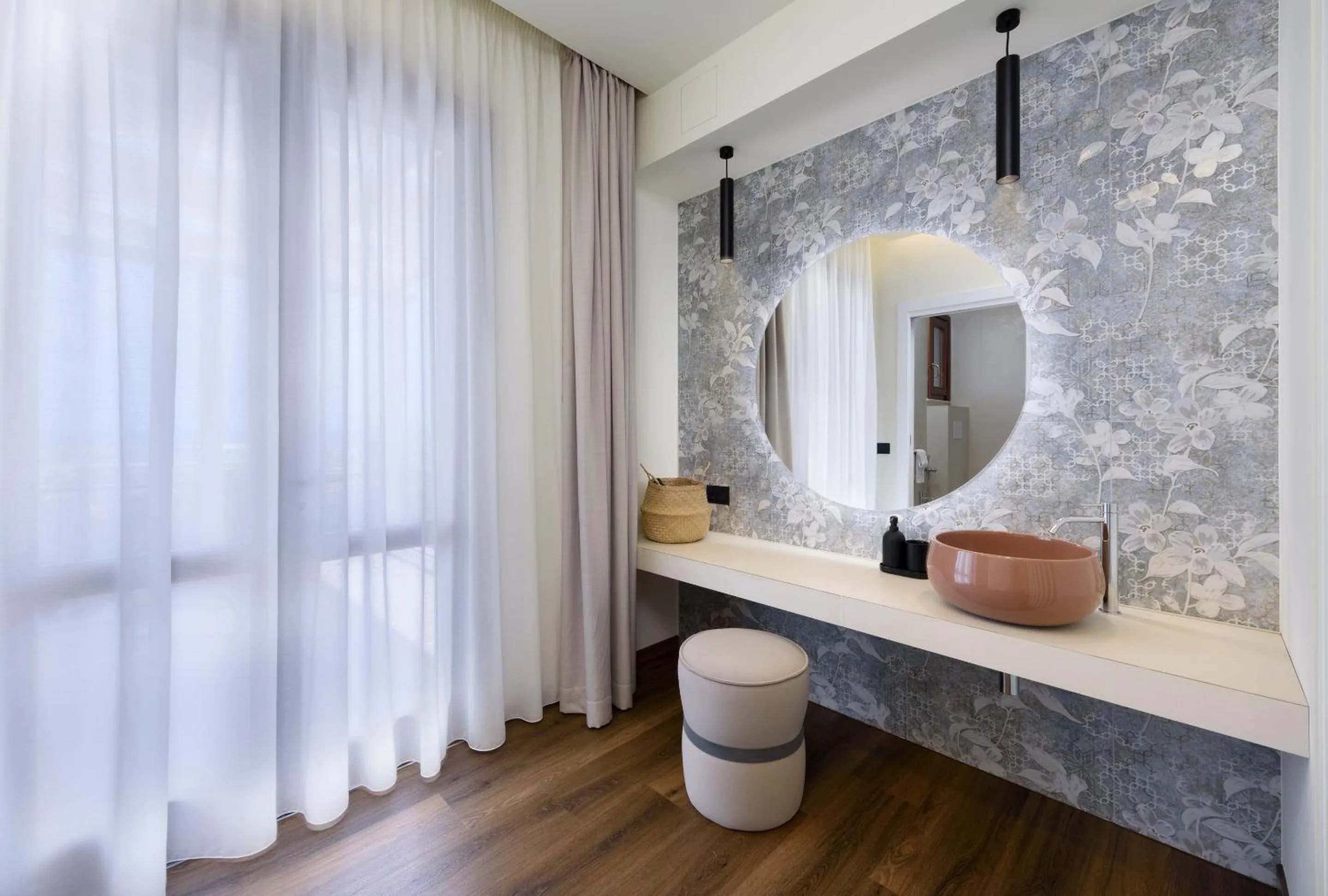 Decorative detail in Albergo Auralba