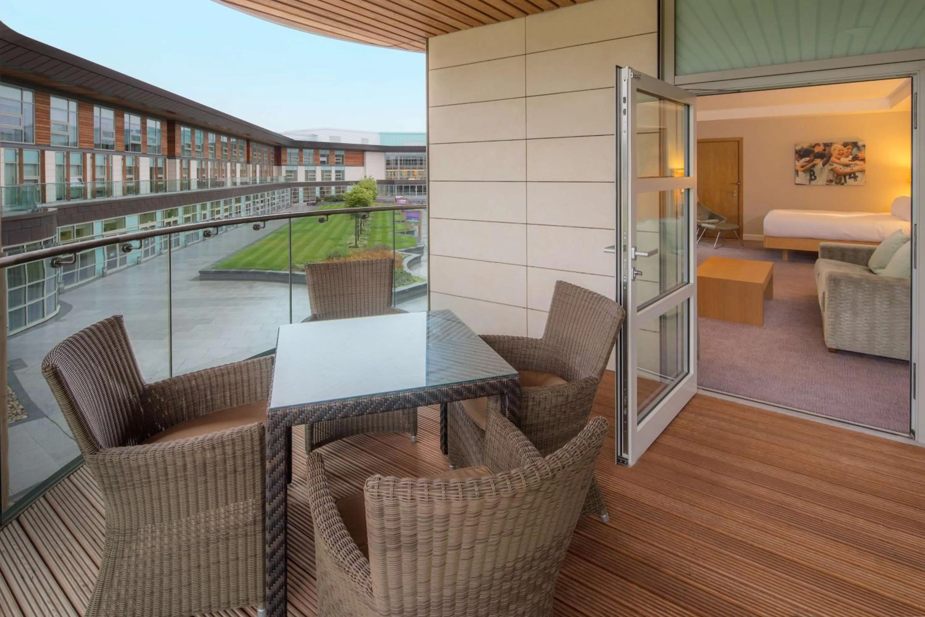 Living room, Bed in Hilton at St George's Park