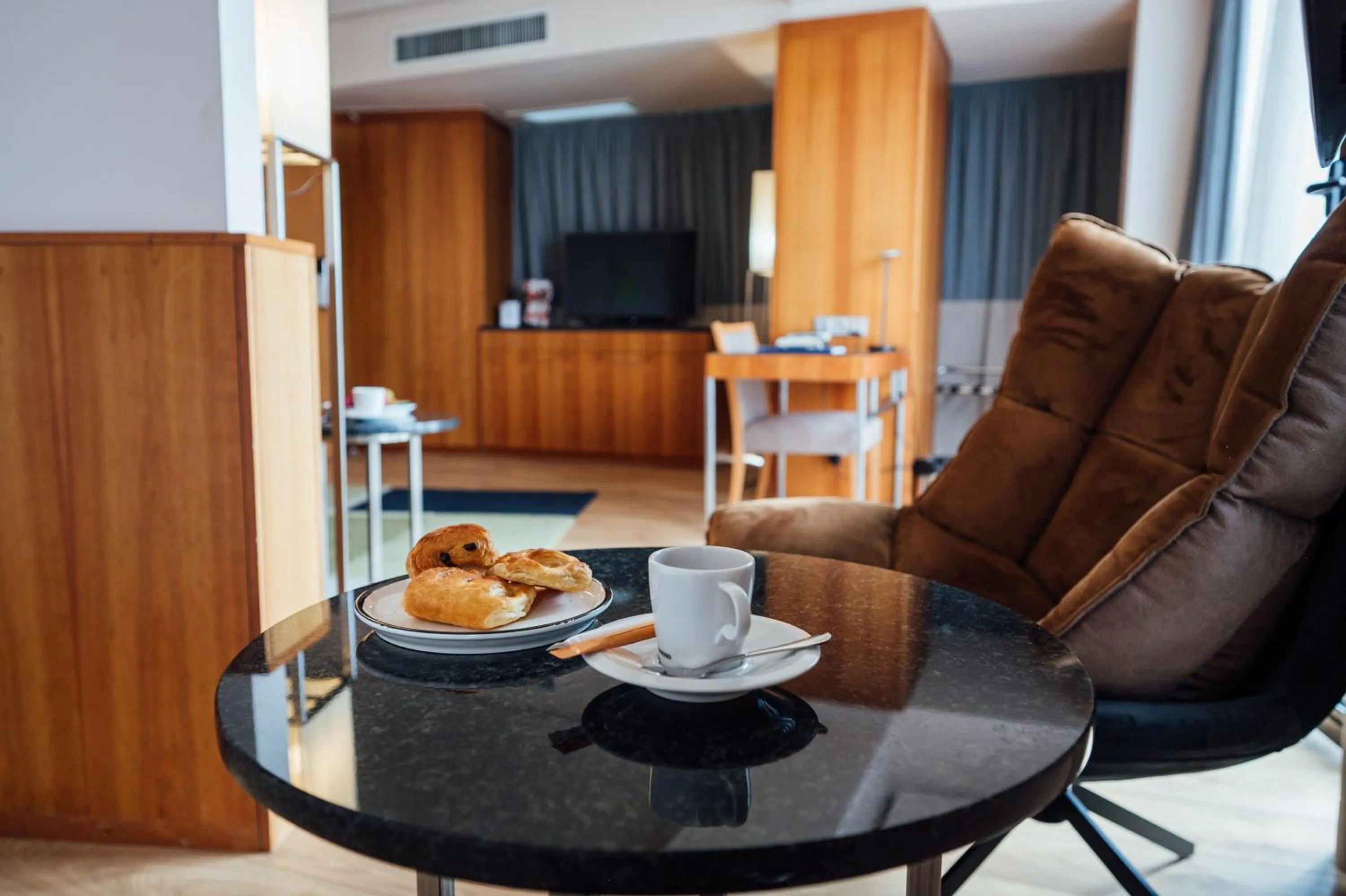 Coffee/tea facilities in Peakture Hotel