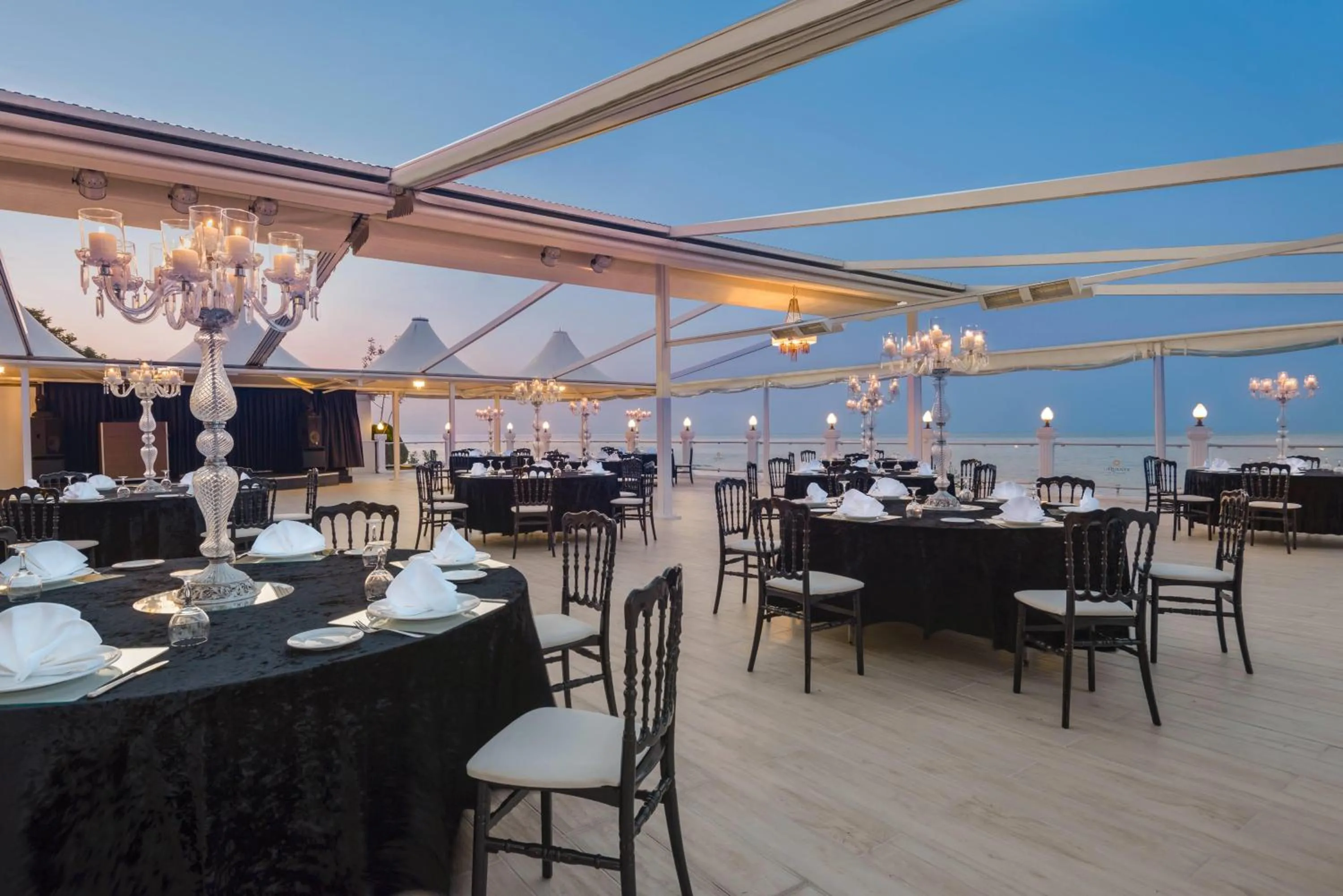 Restaurant/places to eat in La Quinta by Wyndham Giresun