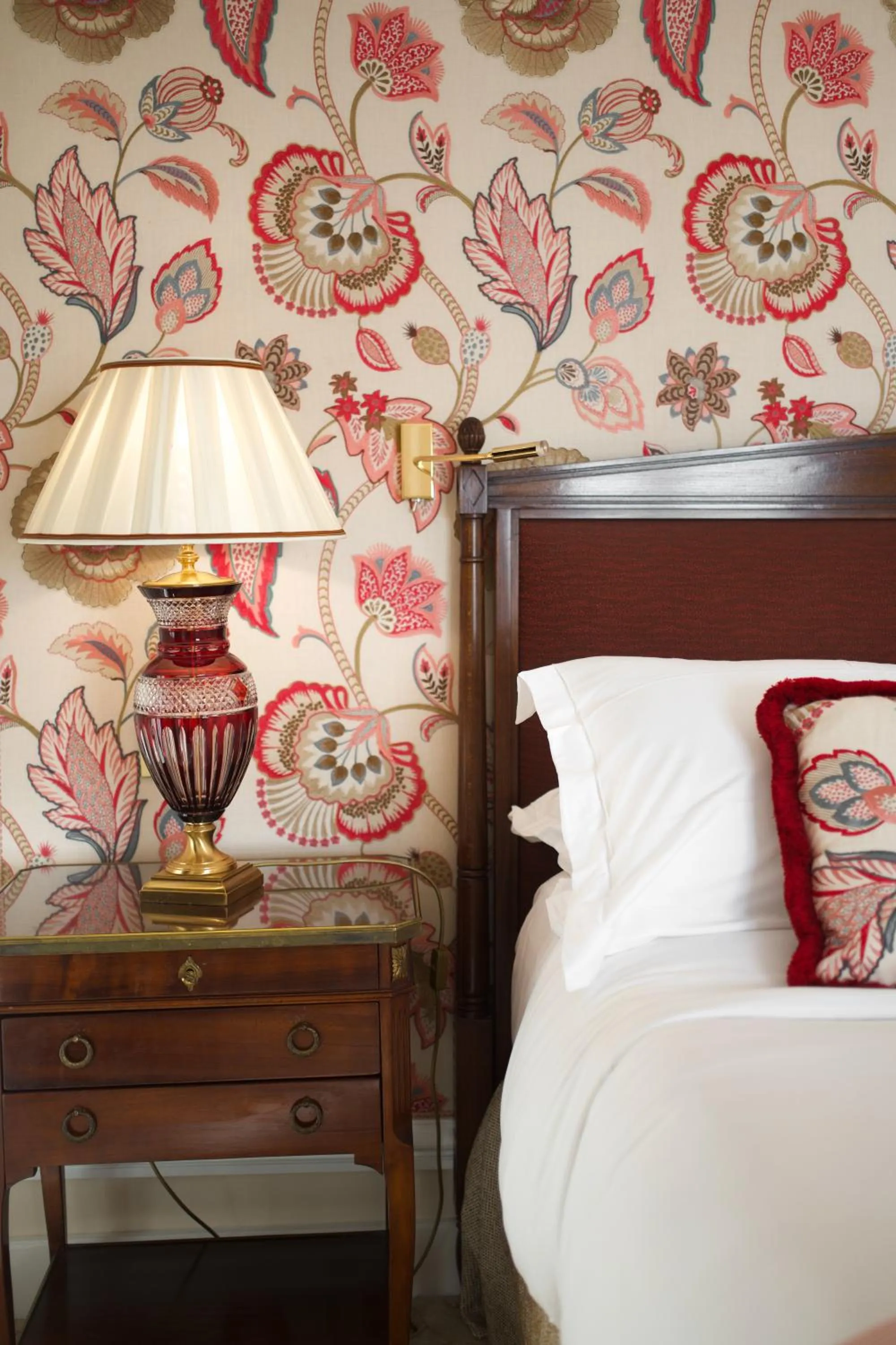 Bed in Hôtel San Régis