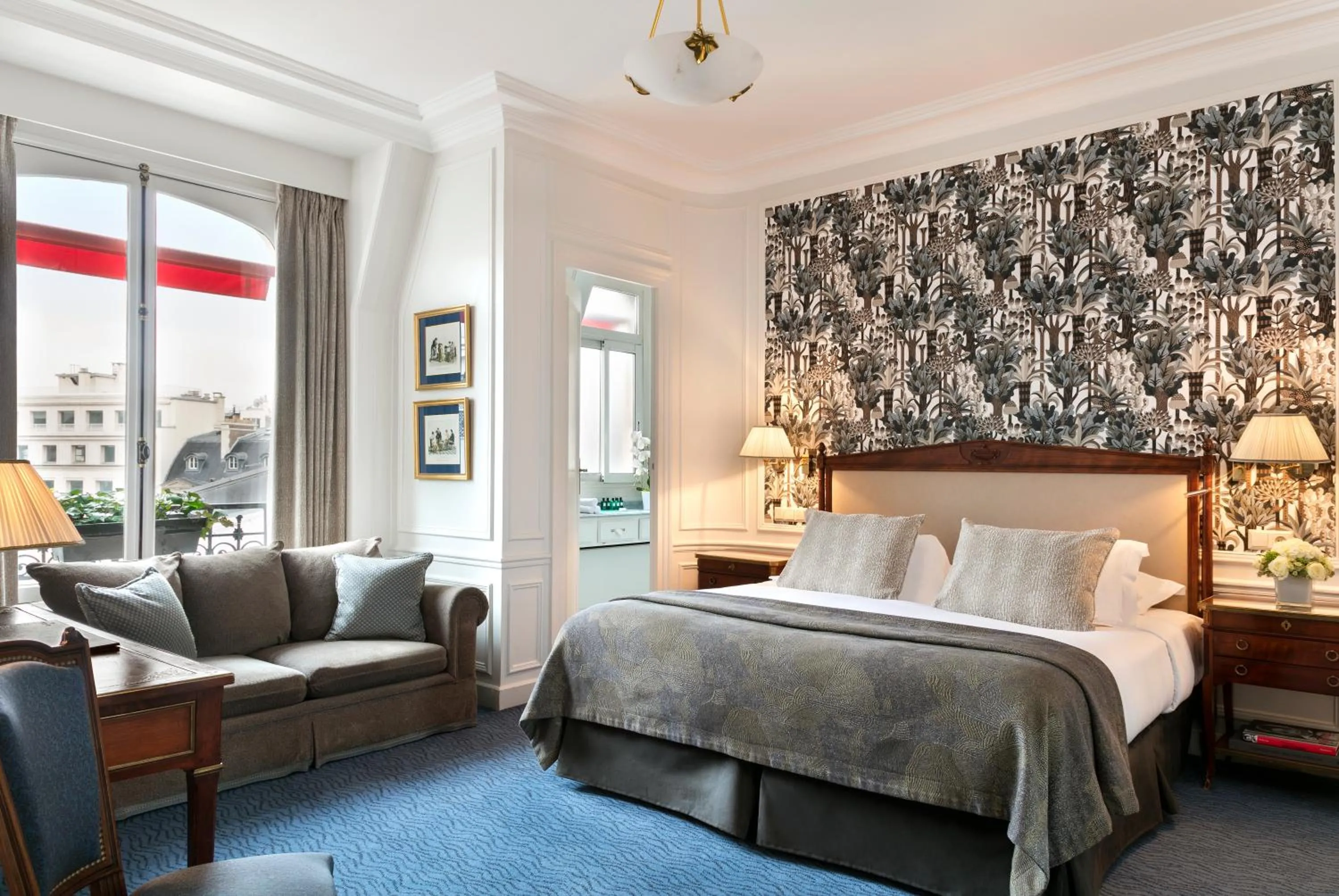 Photo of the whole room, Bed in Hôtel San Régis