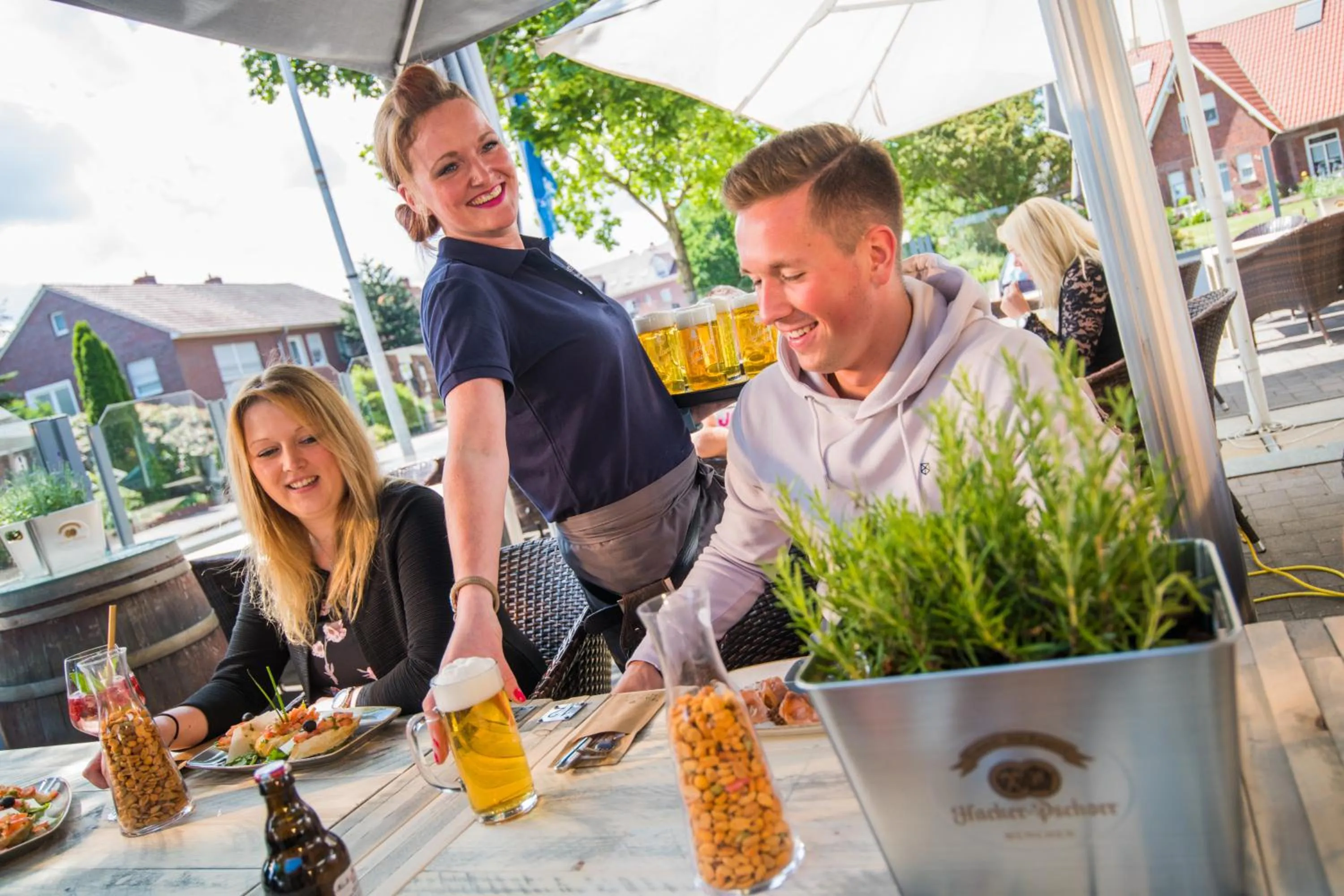 Patio in Hagen`s Hotel "eat & meet" Restaurant Bar Lounge