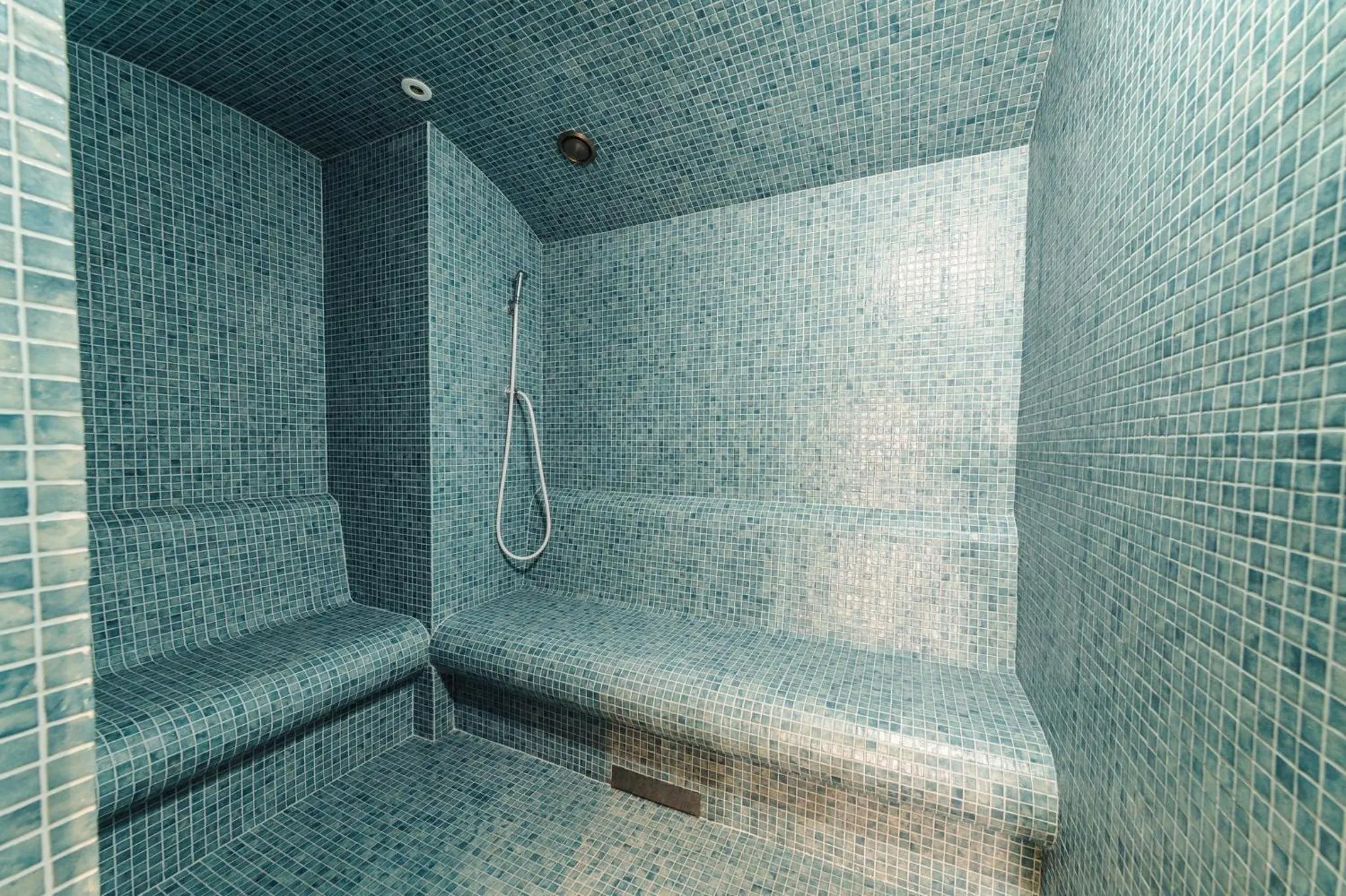 Spa and wellness centre/facilities in Holiday Inn Bucharest - Times by IHG