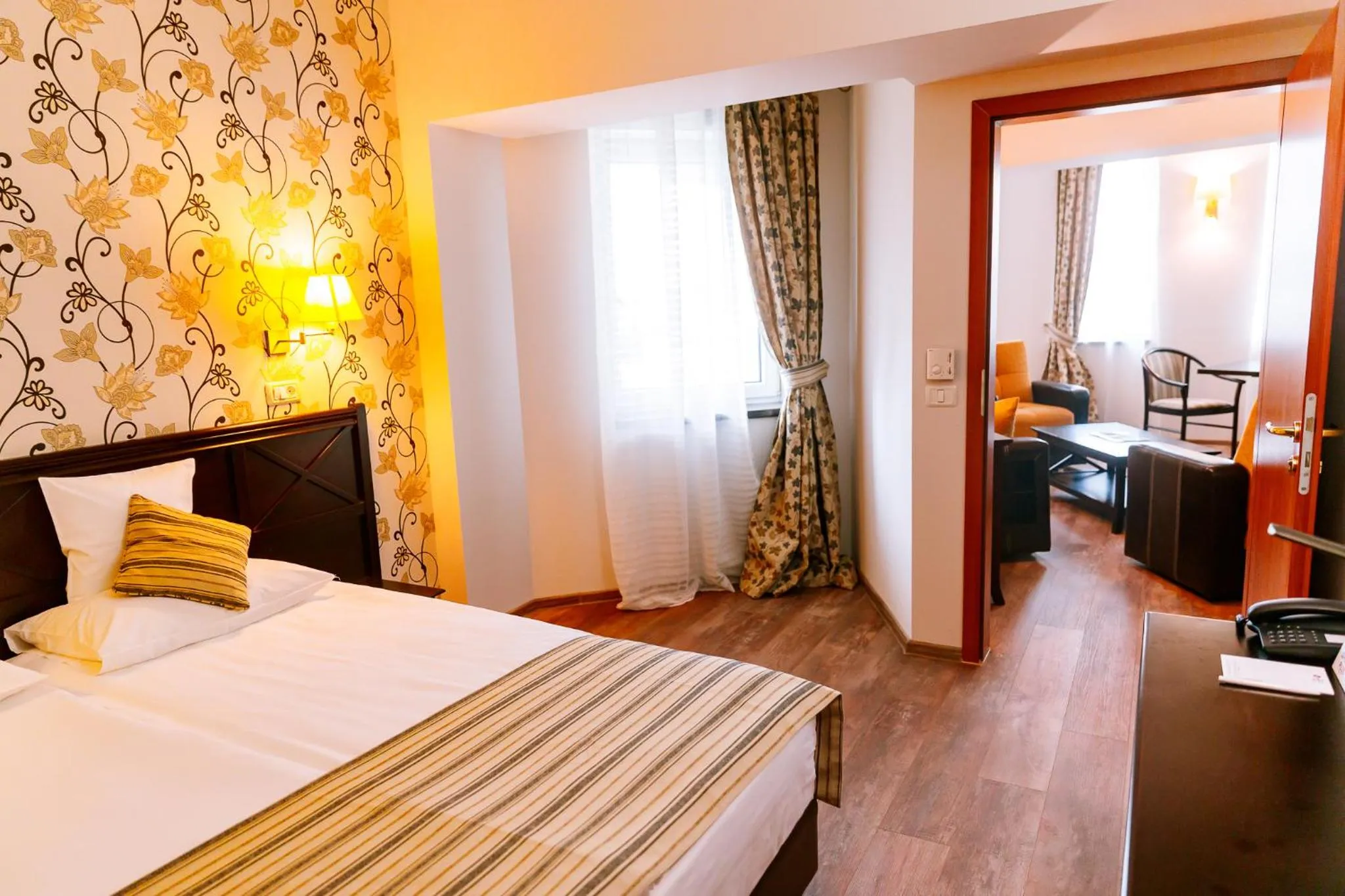 Bed in Best Western Plus Lido Hotel