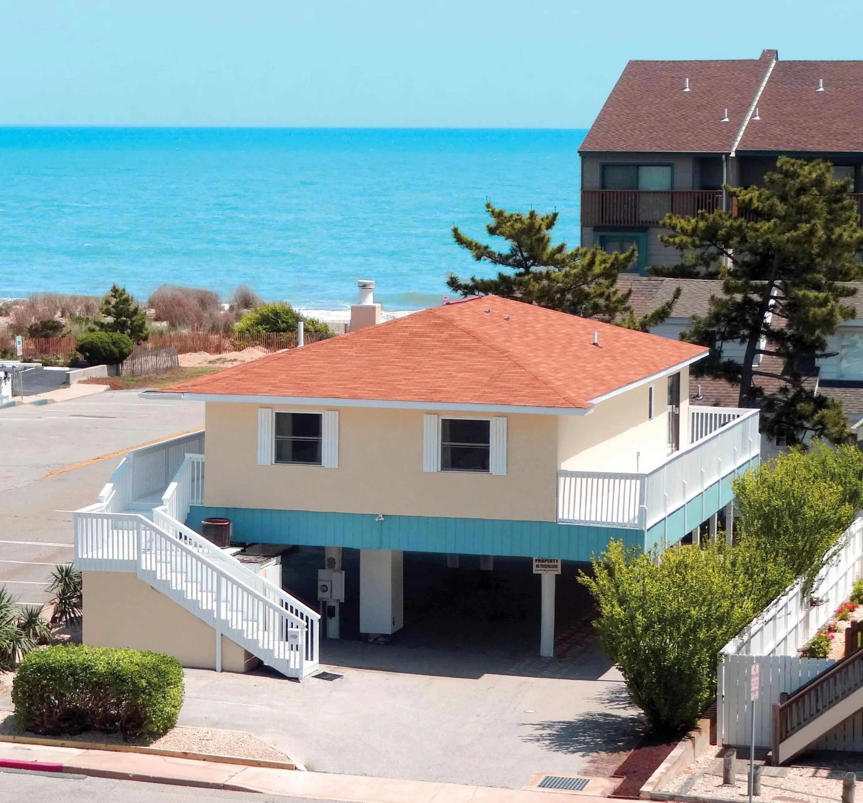 Restaurant/places to eat in Coastal Palms Inn and Suites