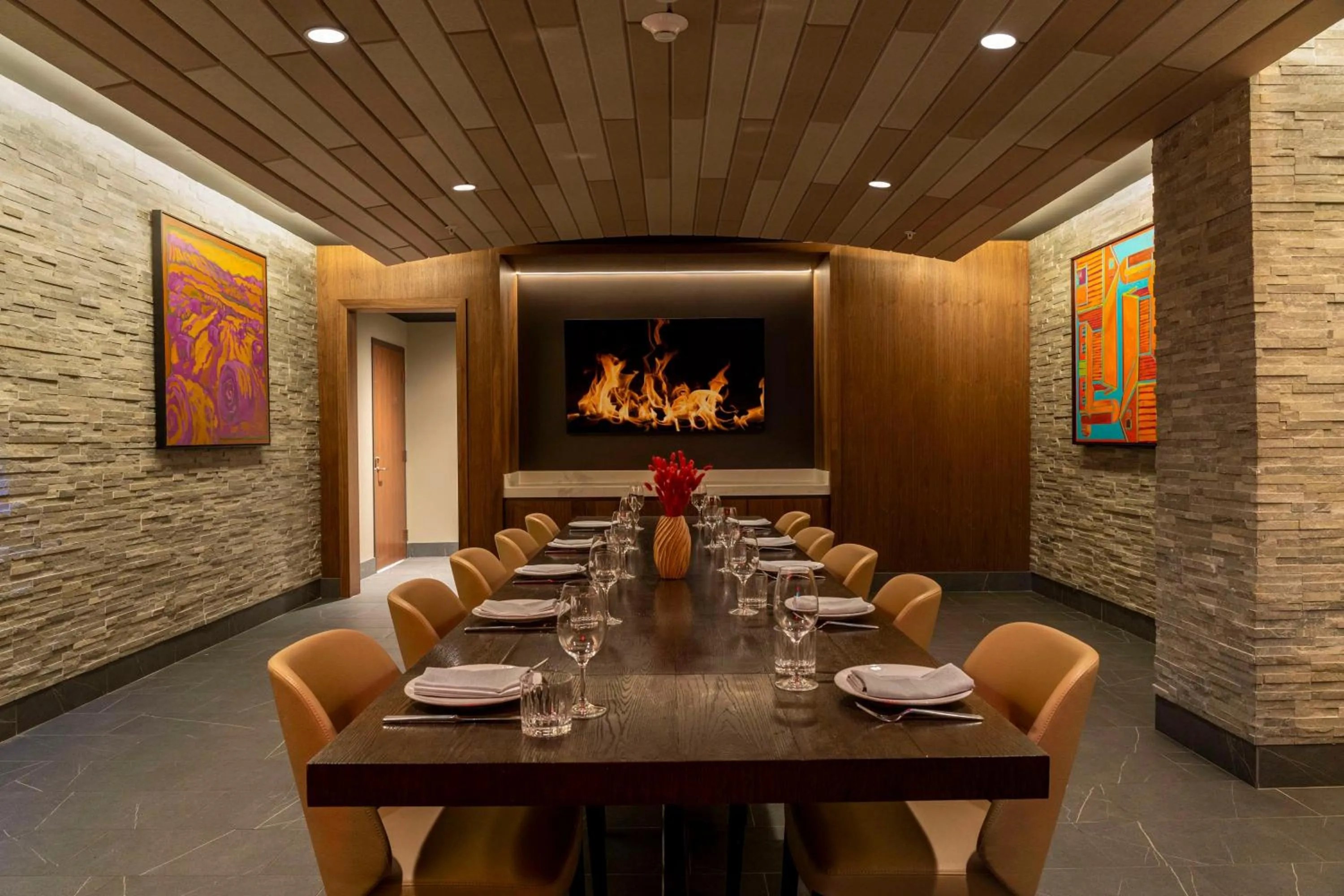 Restaurant/places to eat in Hilton Columbus Downtown