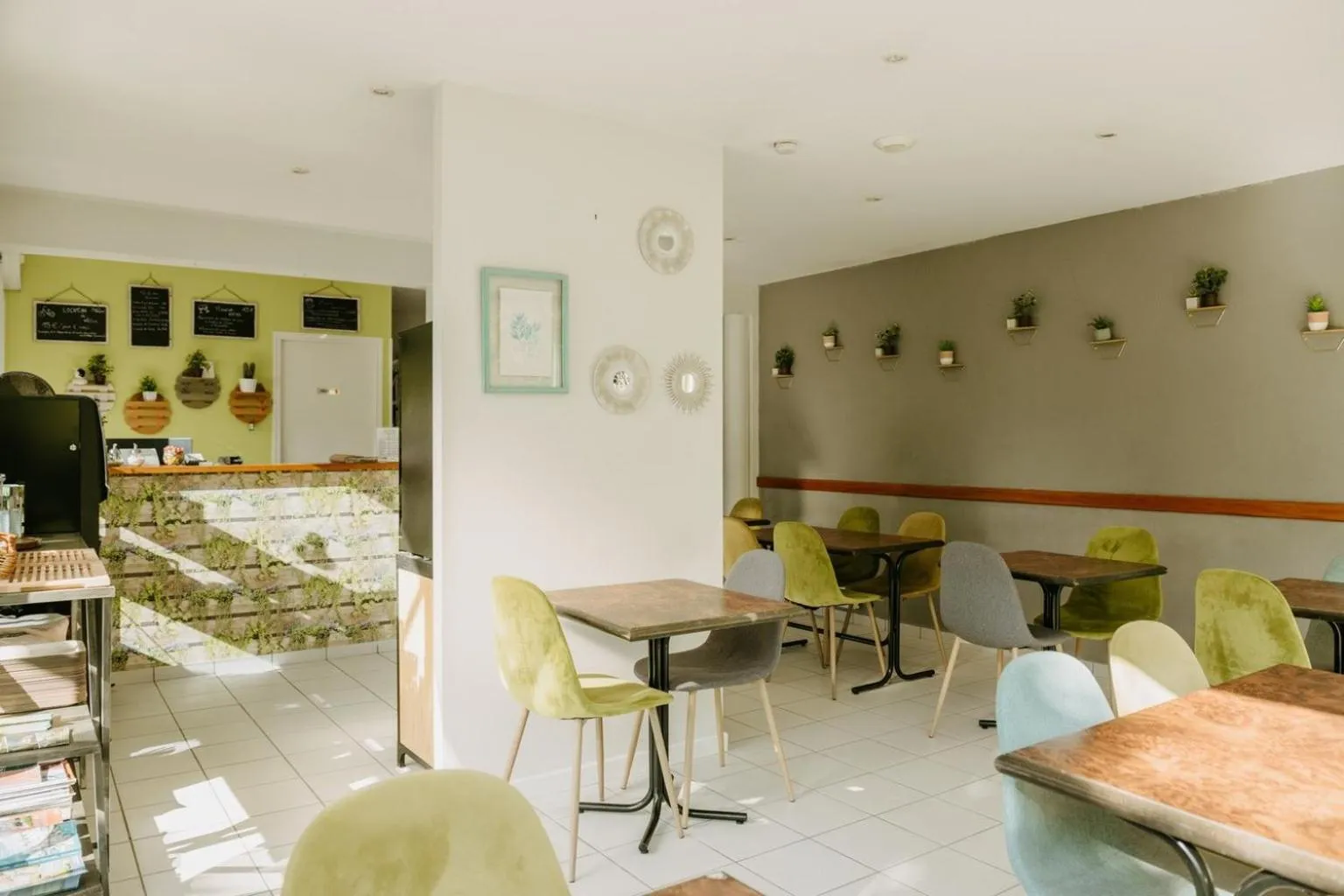 Breakfast in Logis Hôtel du Château