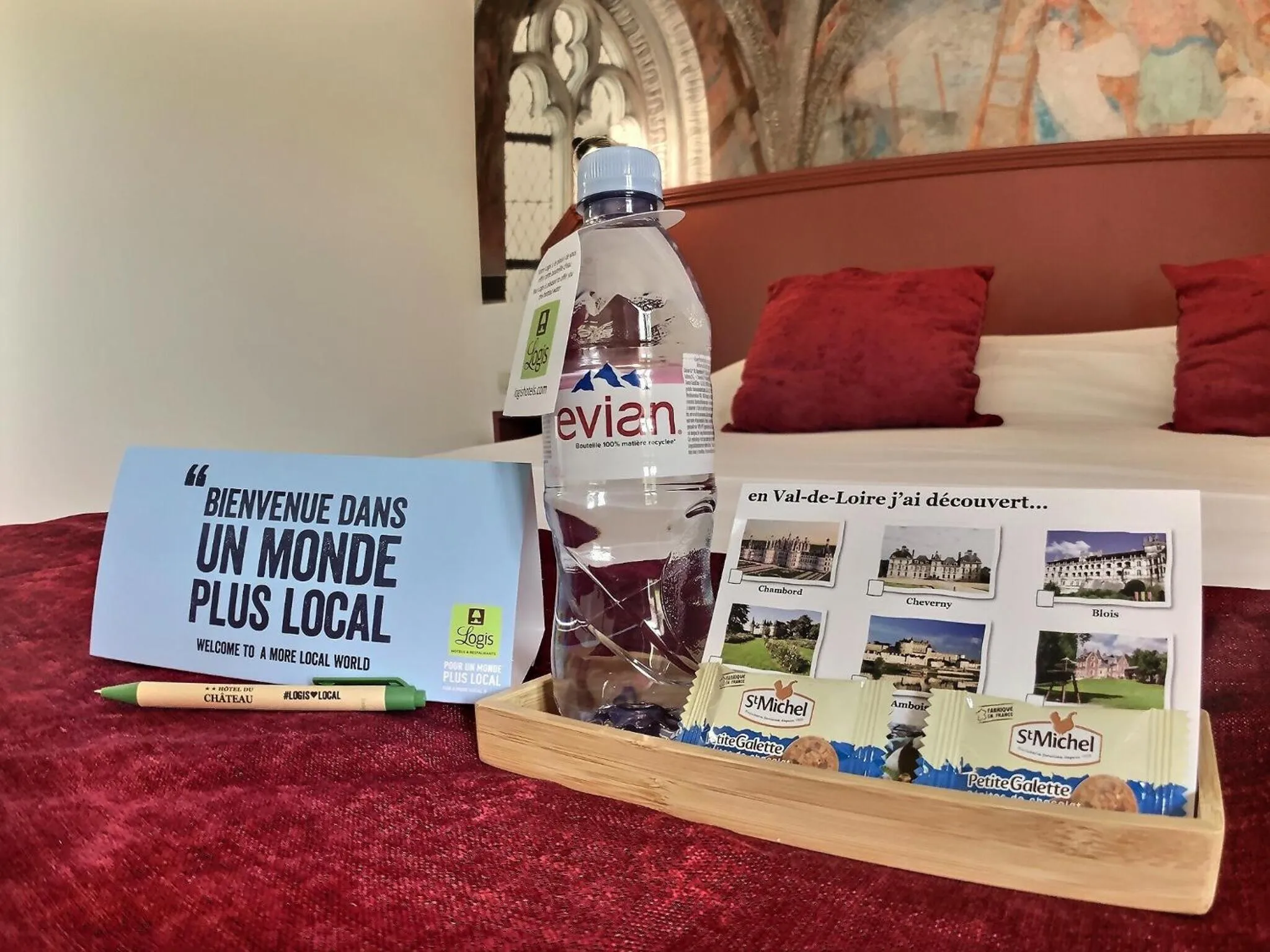 Coffee/tea facilities in Logis Hôtel du Château