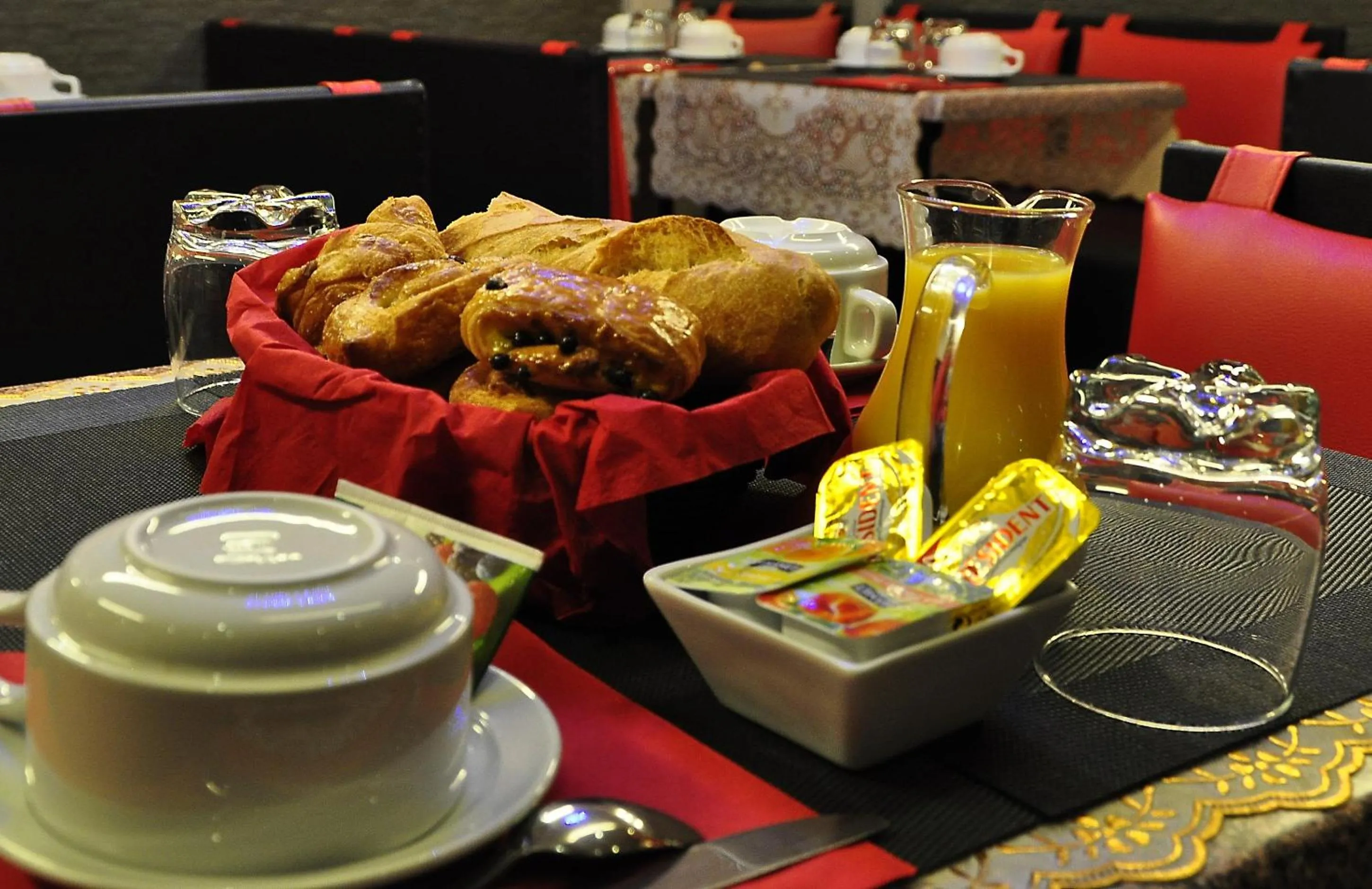 Food in Hôtel des Buttes Chaumont