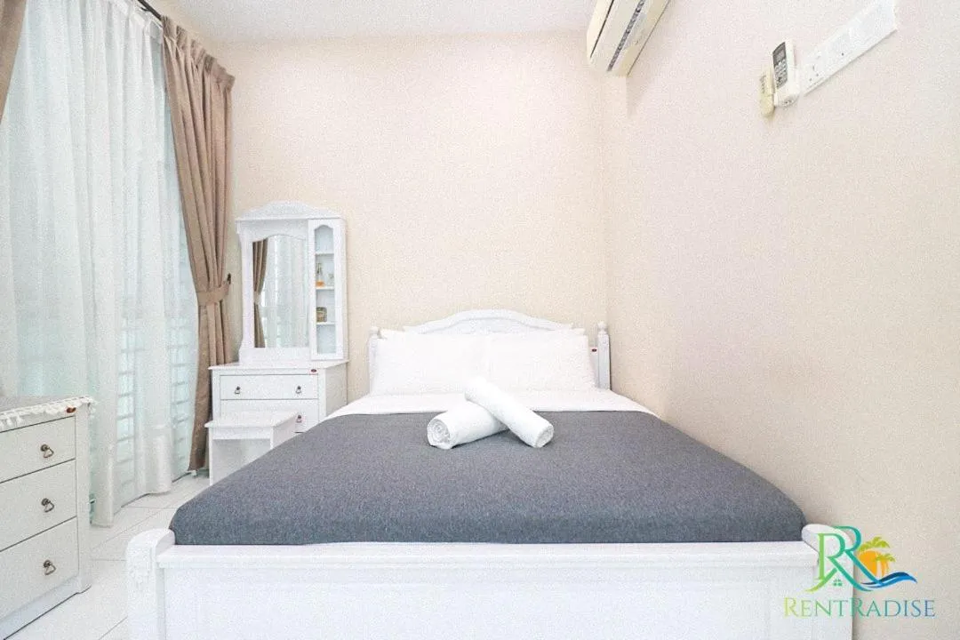 Photo of the whole room, Bed in Akademik Suite by JK Home