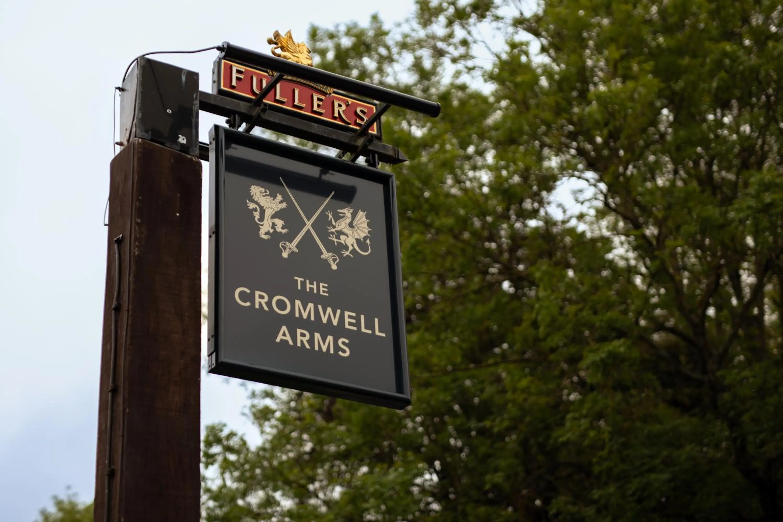 Property logo or sign in Cromwell Arms Country Pub with Rooms