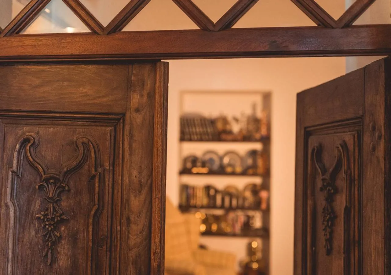 Casa Amarela TH & National Monument