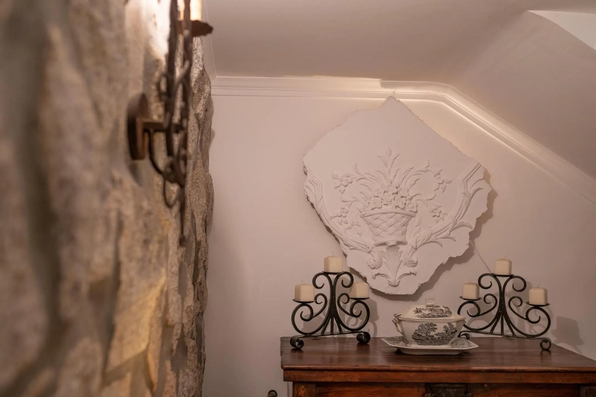 Decorative detail in Casa Amarela TH & National Monument