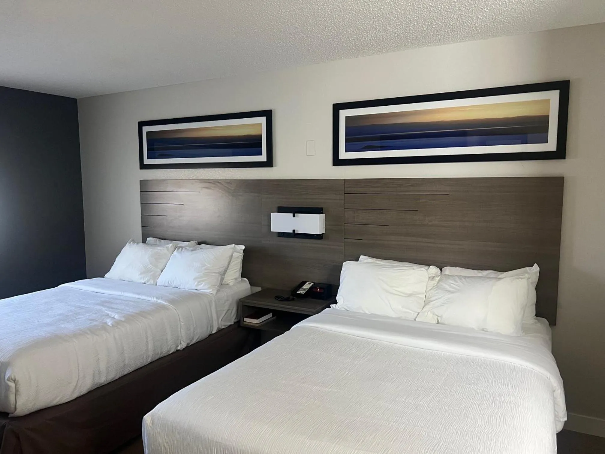 Photo of the whole room, Bed in Quality Inn Neosho