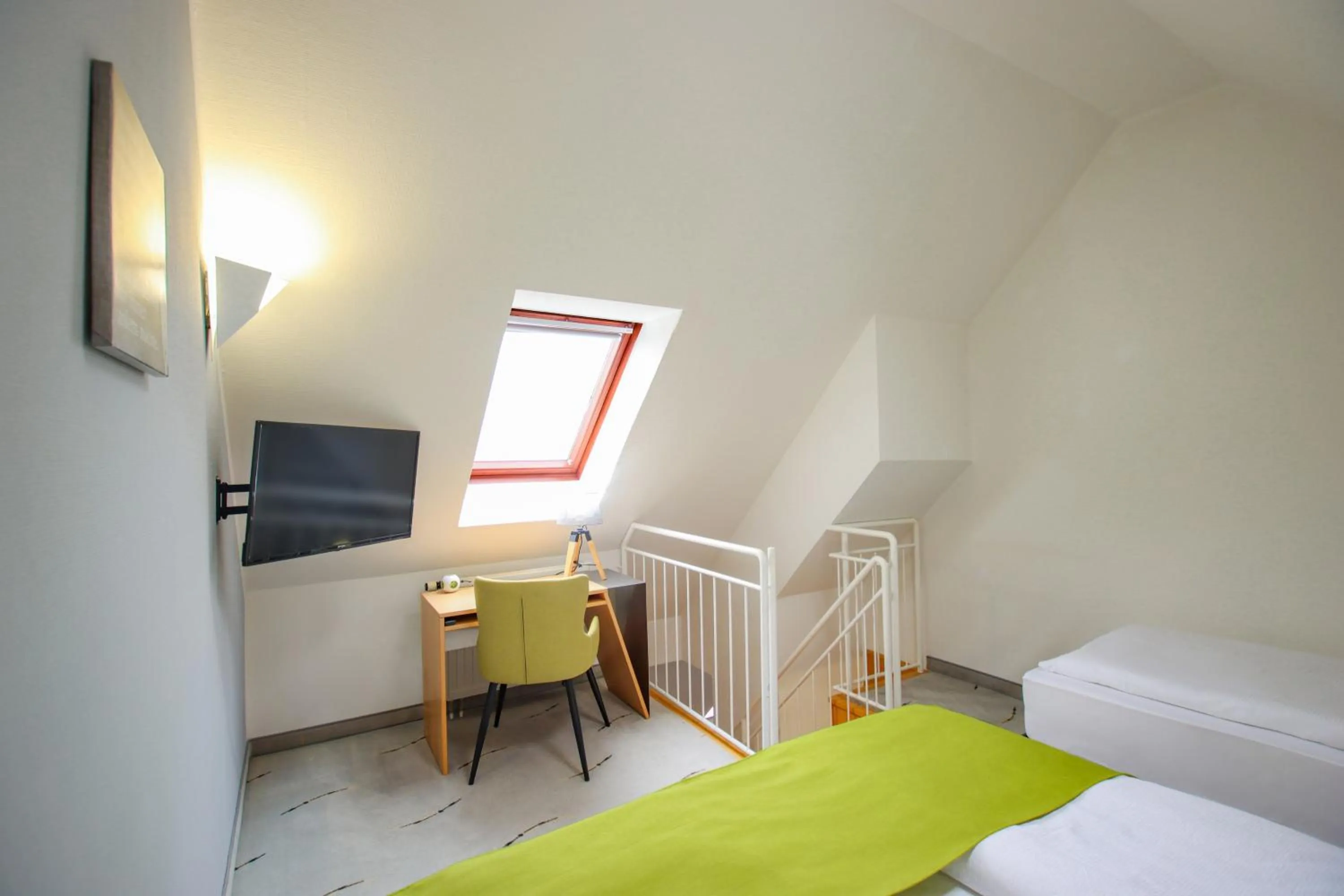 Photo of the whole room, Bed in Inselhotel kleiner Bodden