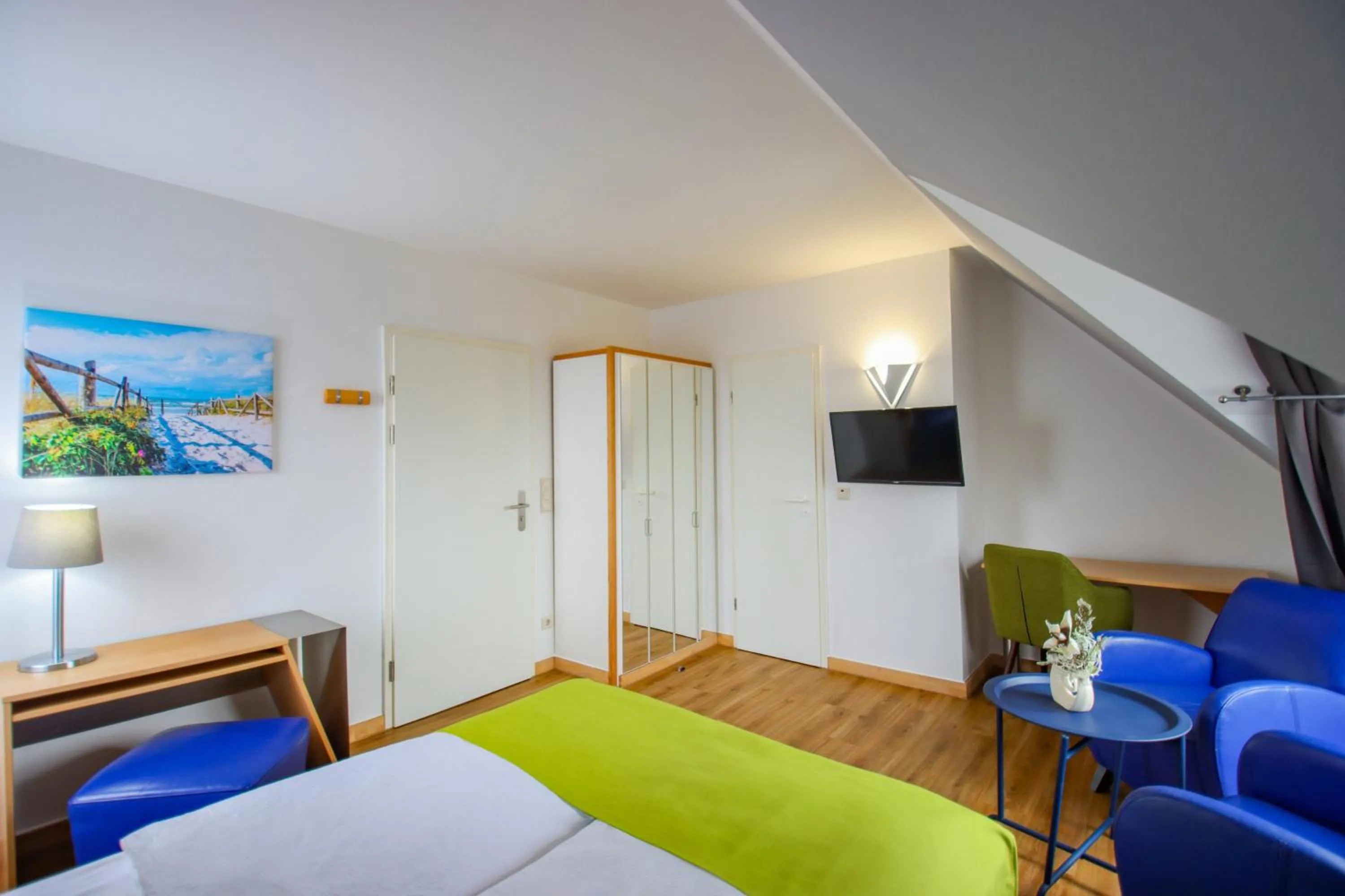 Photo of the whole room, Bed in Inselhotel kleiner Bodden