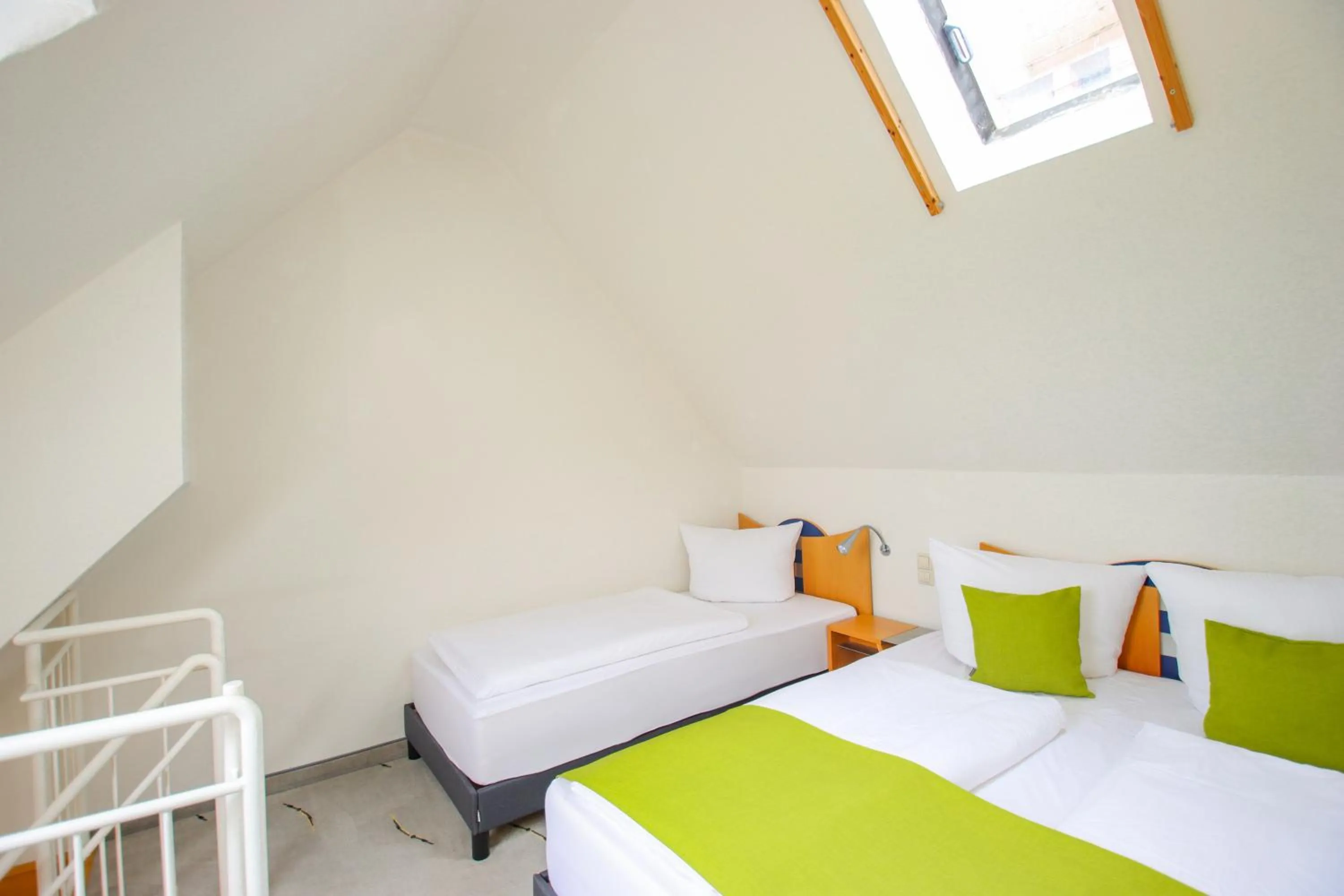 Photo of the whole room, Bed in Inselhotel kleiner Bodden