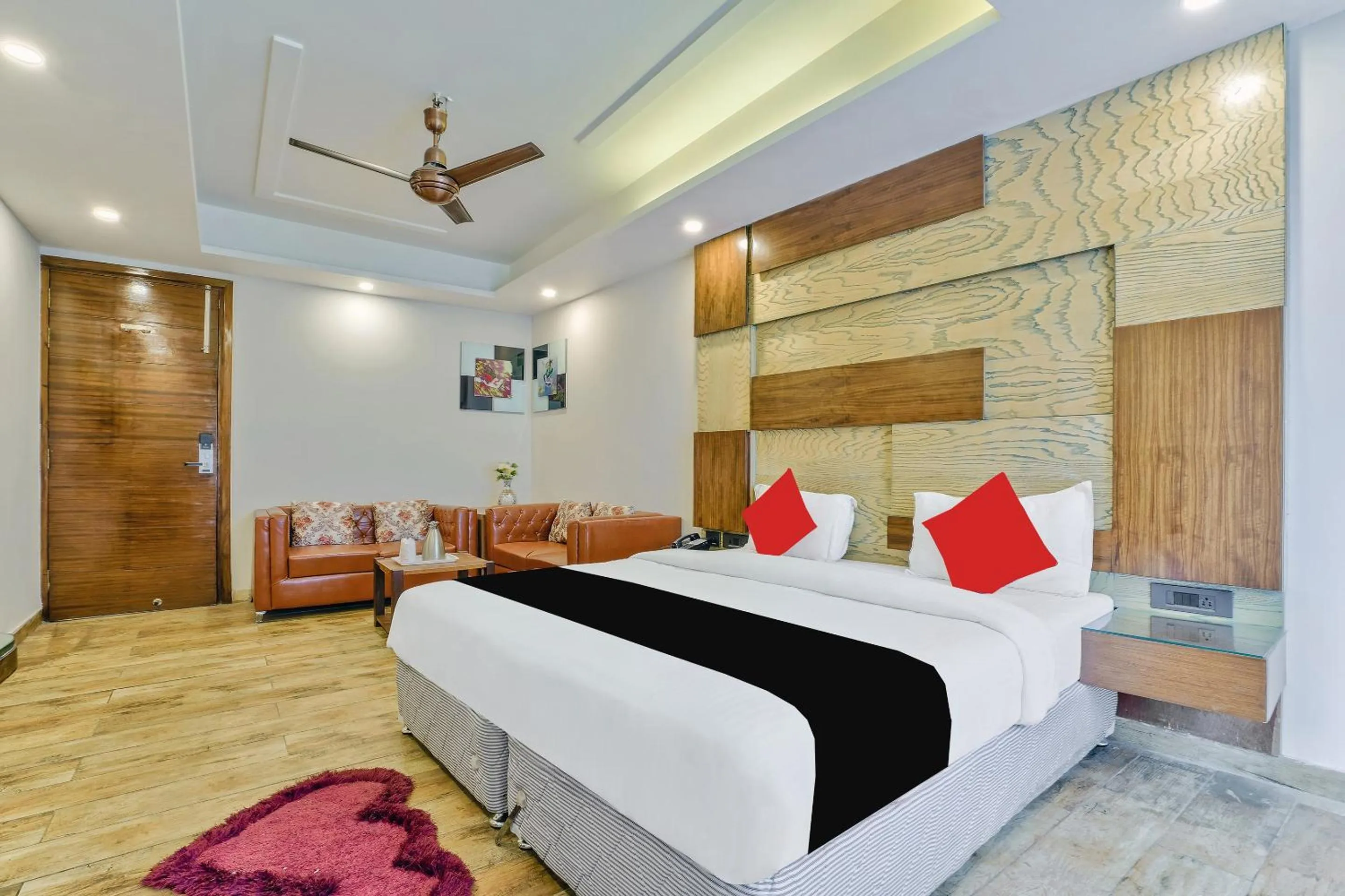 Bed in Staybook Hotel Nitya Maharani, Free Airport Pickup