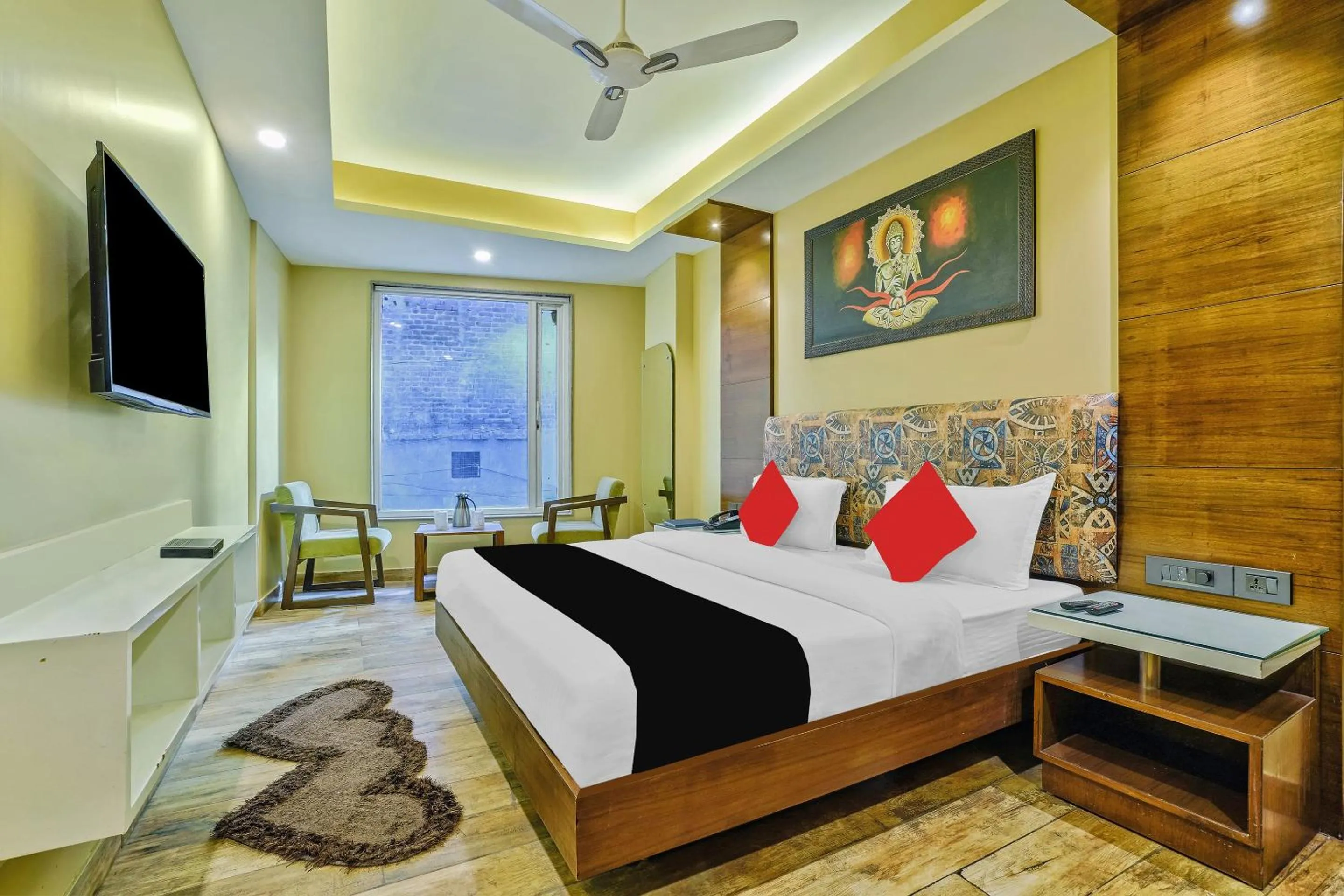 Bed in Staybook Hotel Nitya Maharani, Free Airport Pickup