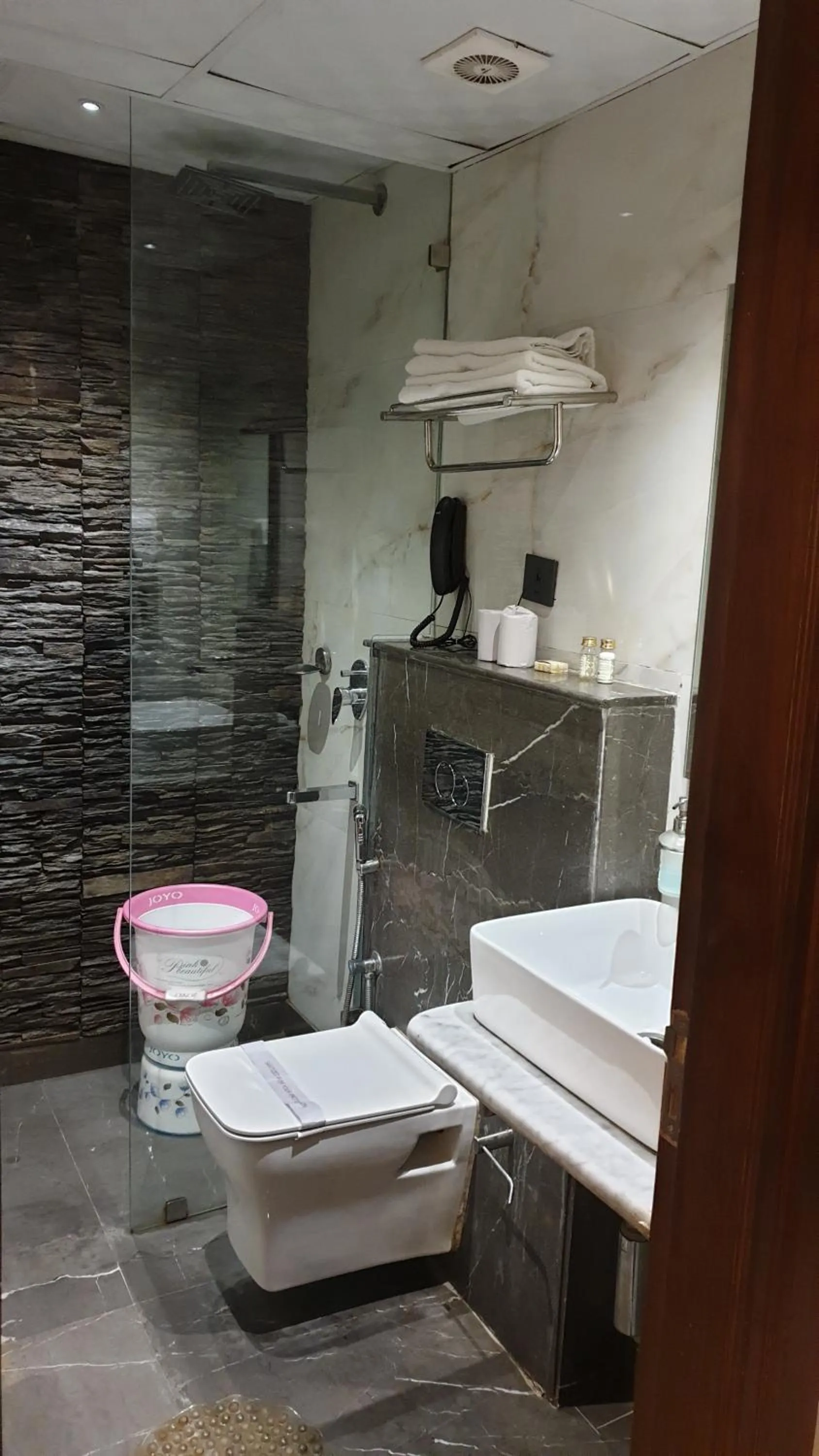 Shower, Bathroom in Staybook Hotel Nitya Maharani, Free Airport Pickup