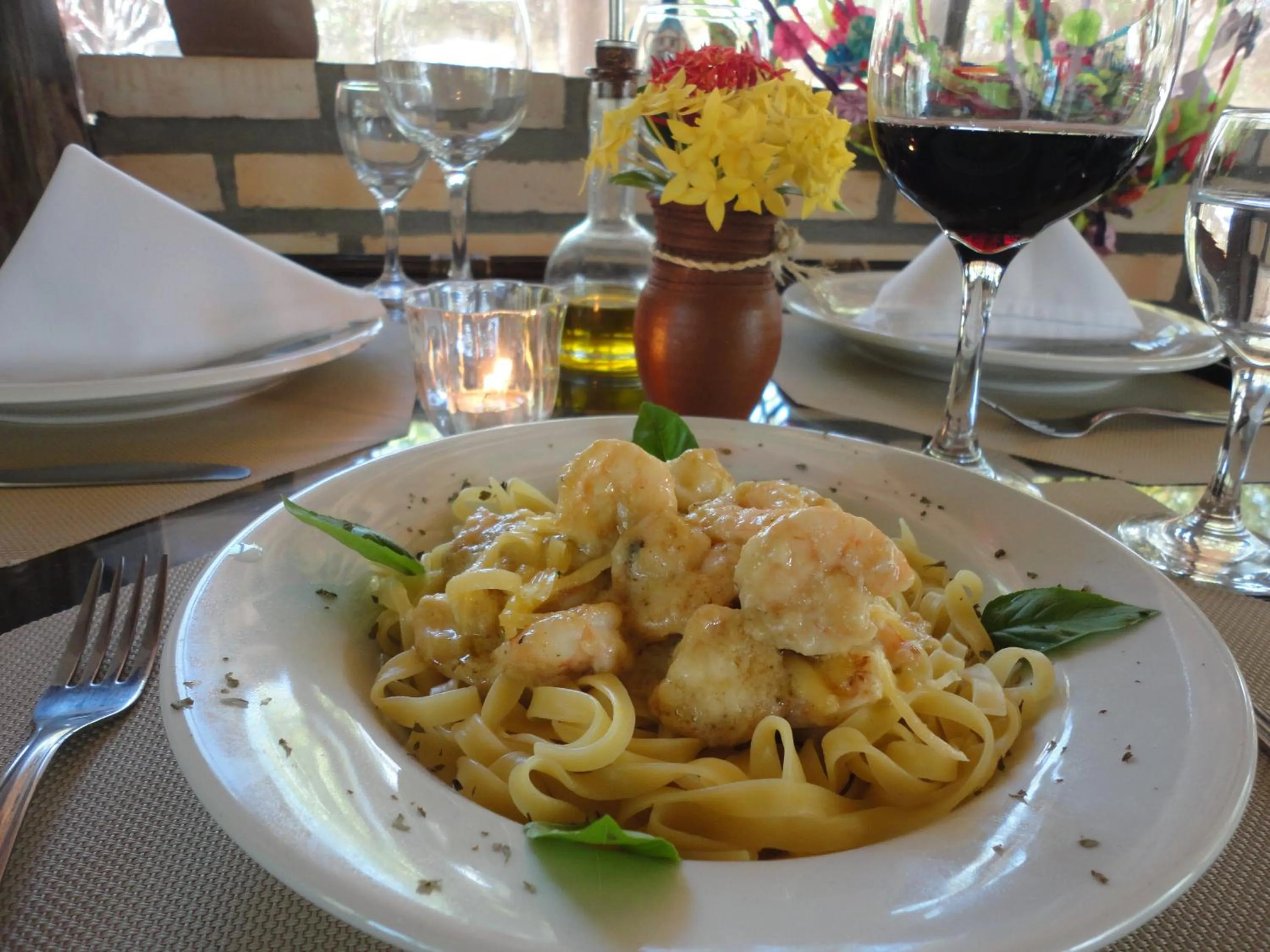 Restaurant/places to eat in Hotel Enseada Maracajaú