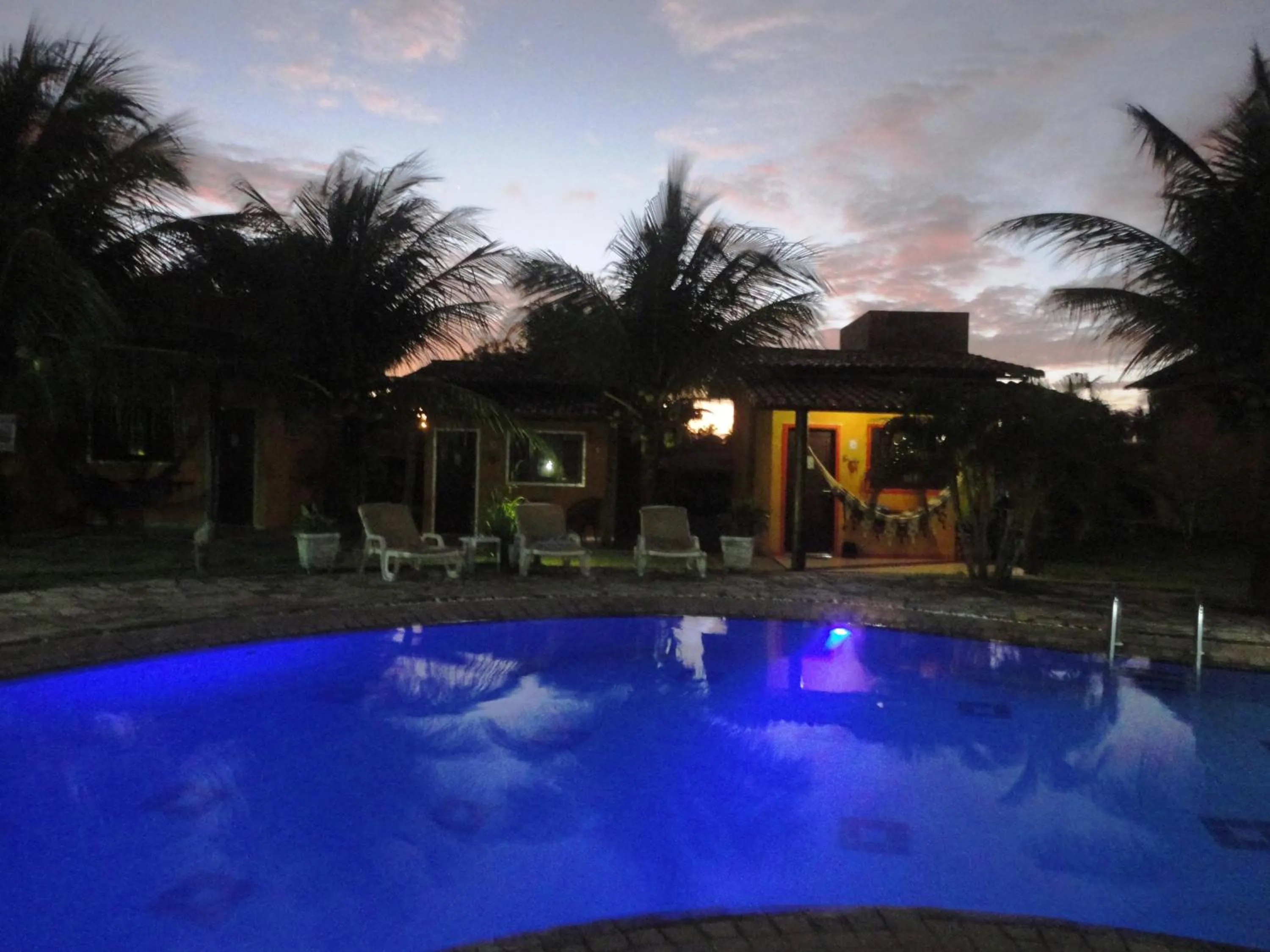 Swimming pool in Hotel Enseada Maracajaú