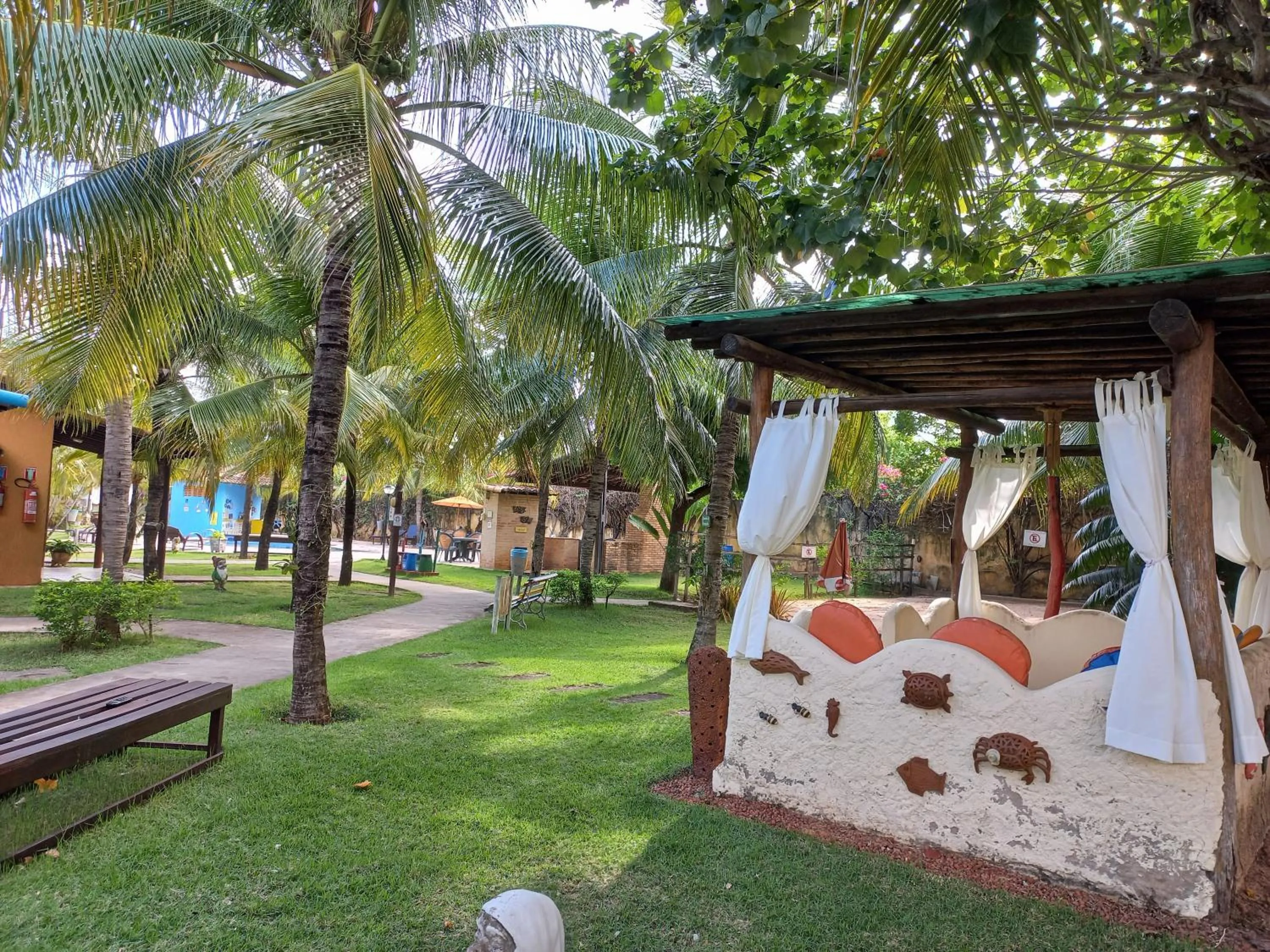 Garden in Hotel Enseada Maracajaú