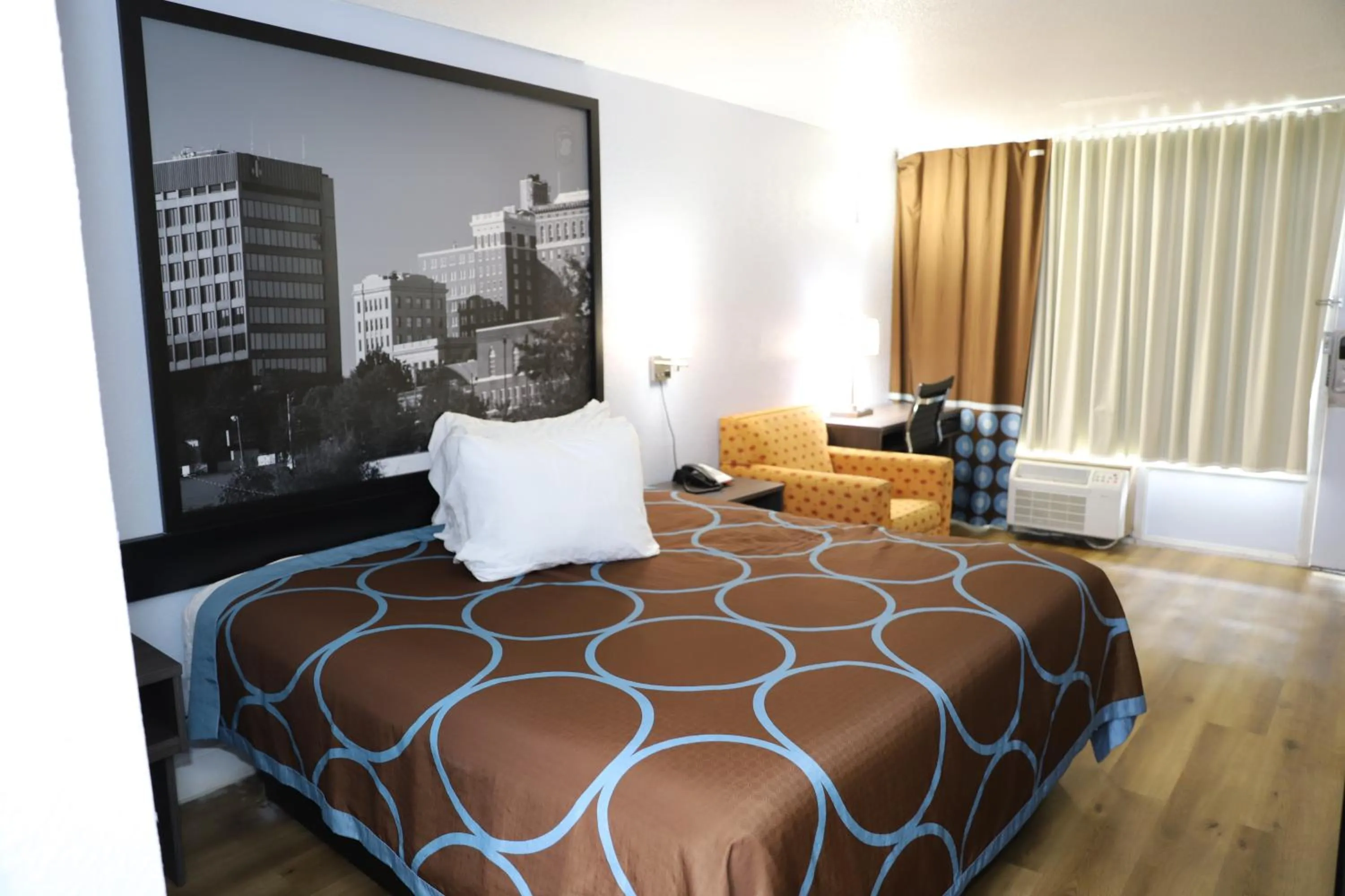 Bedroom, Bed in Super 8 by Wyndham Florence SC I-95 North - Hwy 76