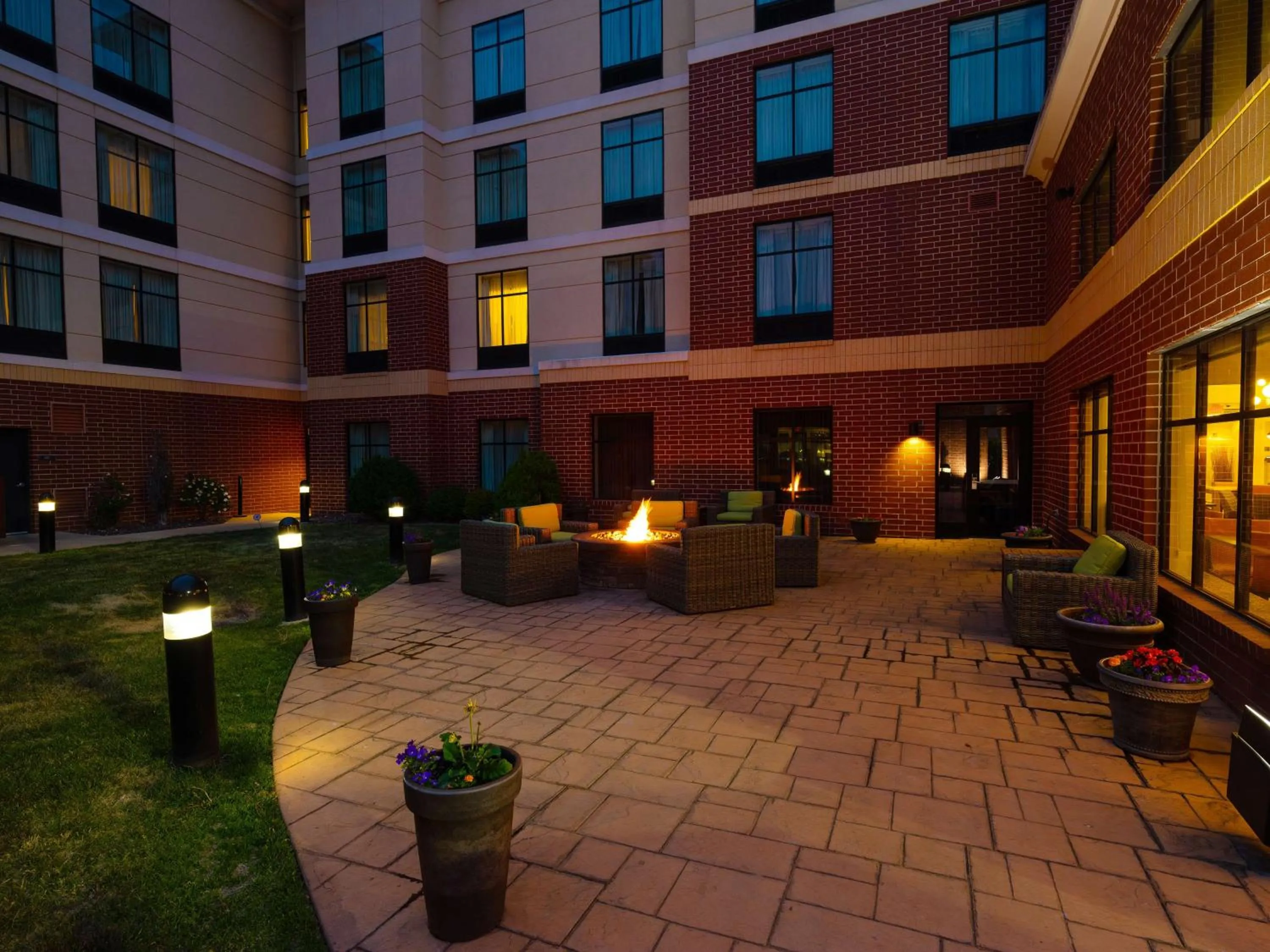Patio in Homewood Suites by Hilton Joplin