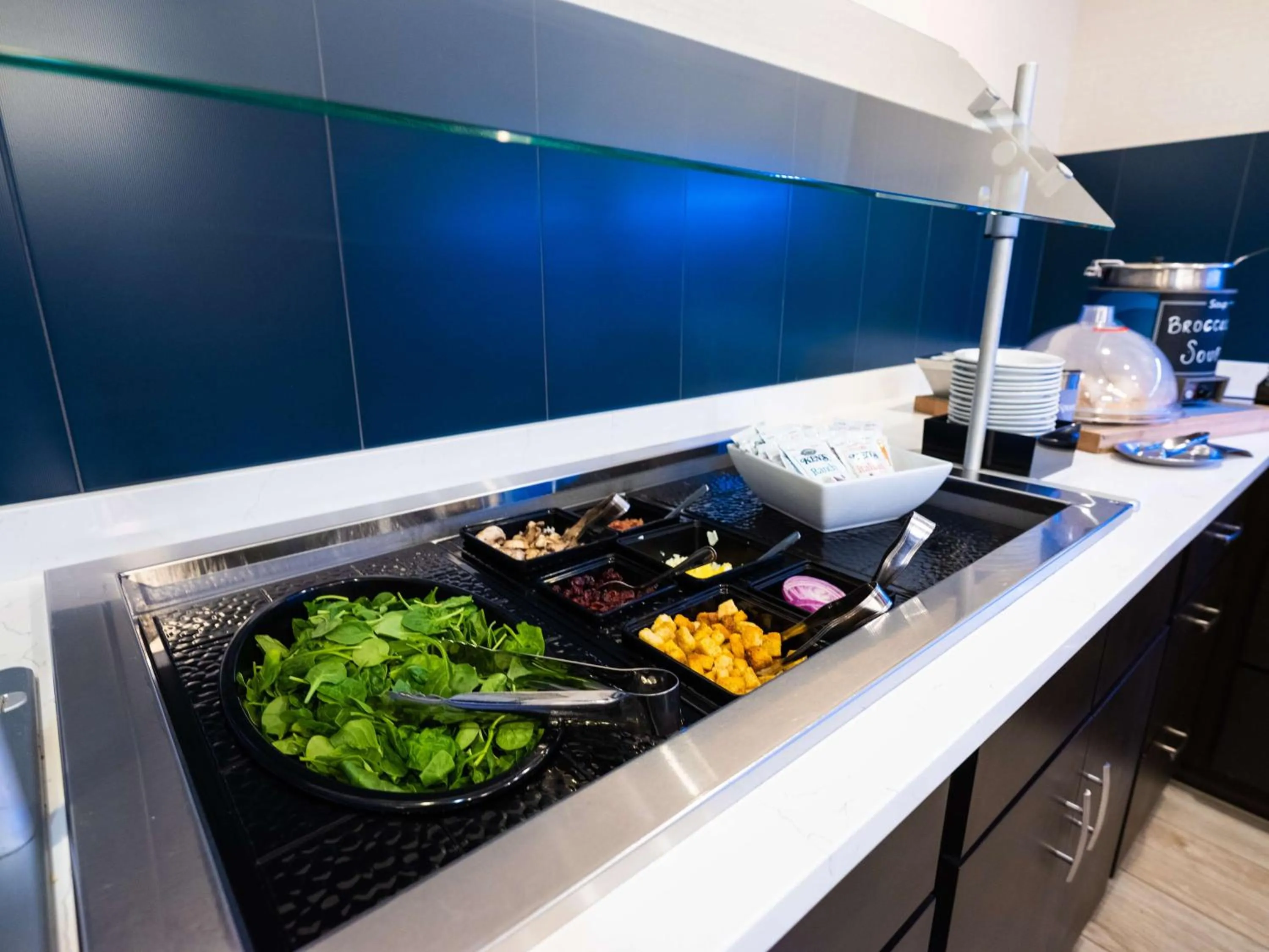 Restaurant/places to eat in Homewood Suites by Hilton Joplin