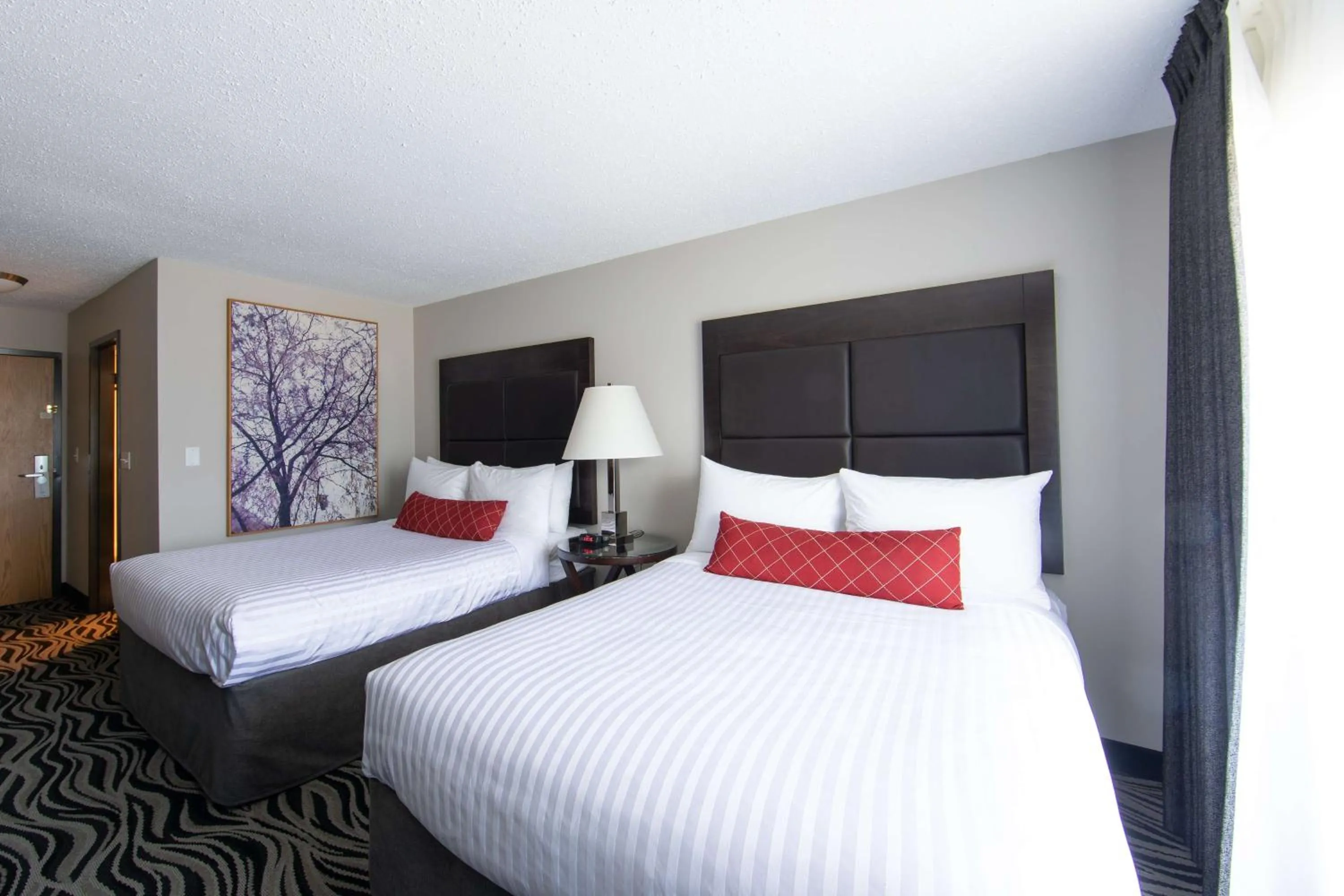 Photo of the whole room, Bed in SureStay Hotel by Best Western Castlegar