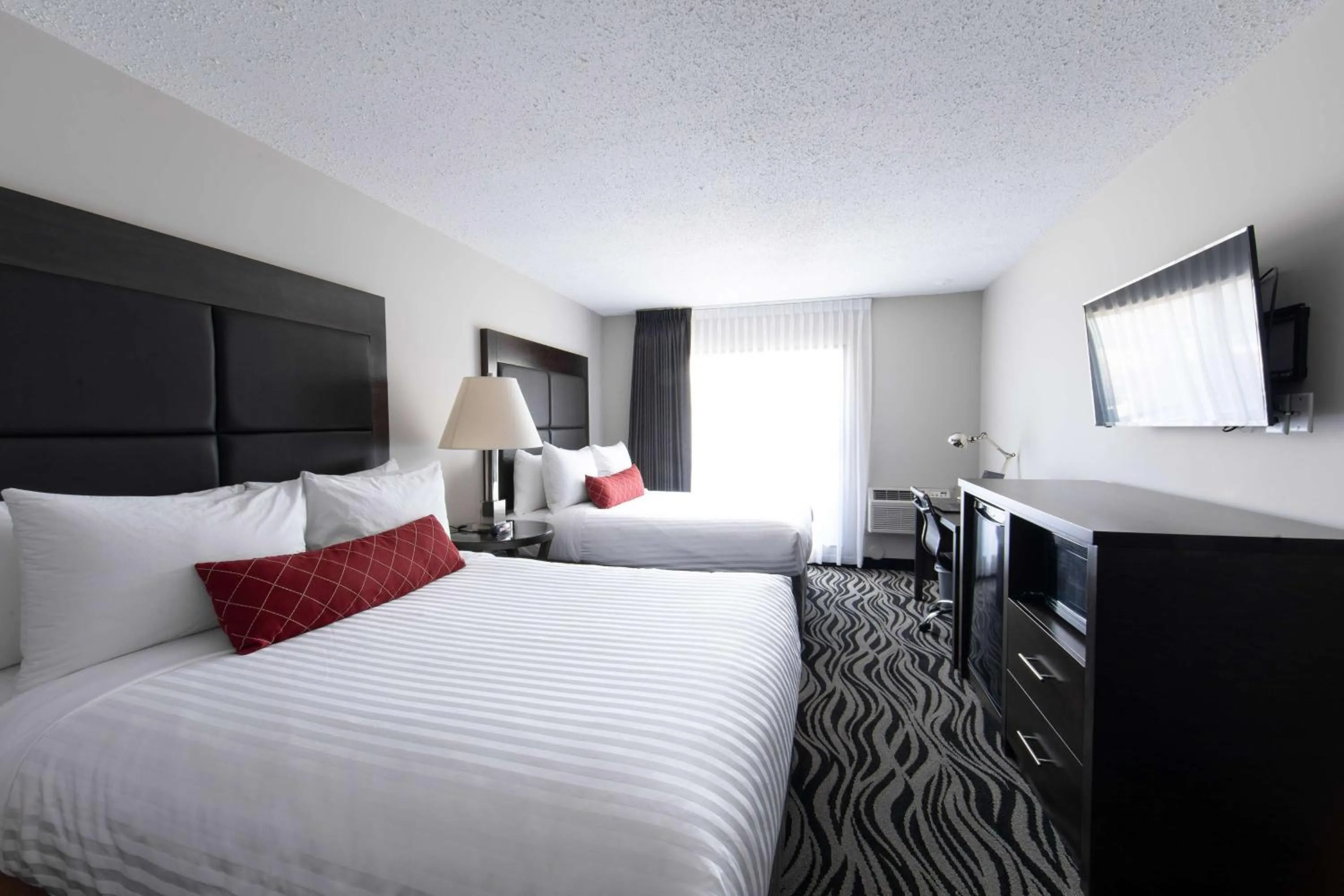 View (from property/room), Bed in SureStay Hotel by Best Western Castlegar