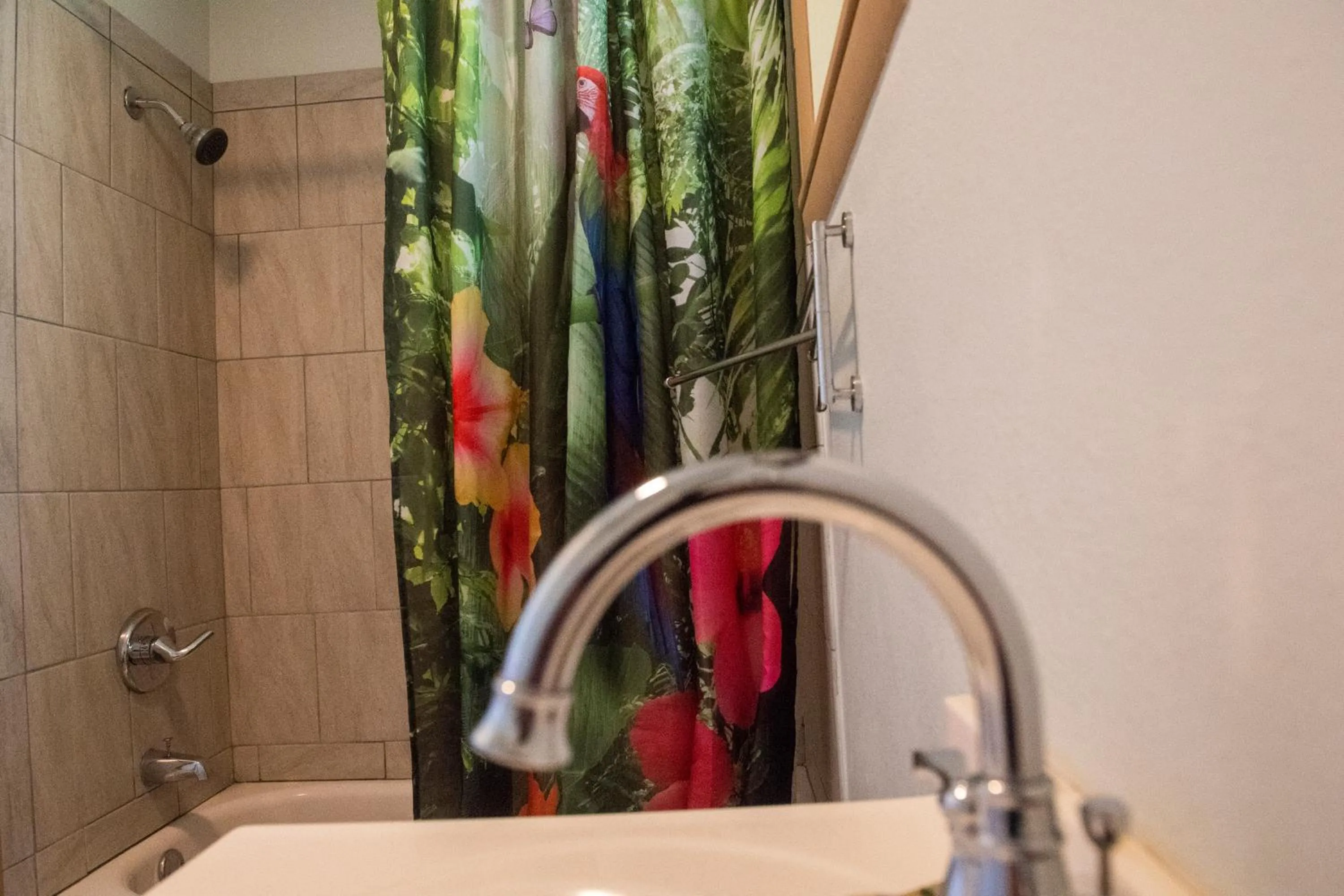 Property building in Tower 64 Motel & RV