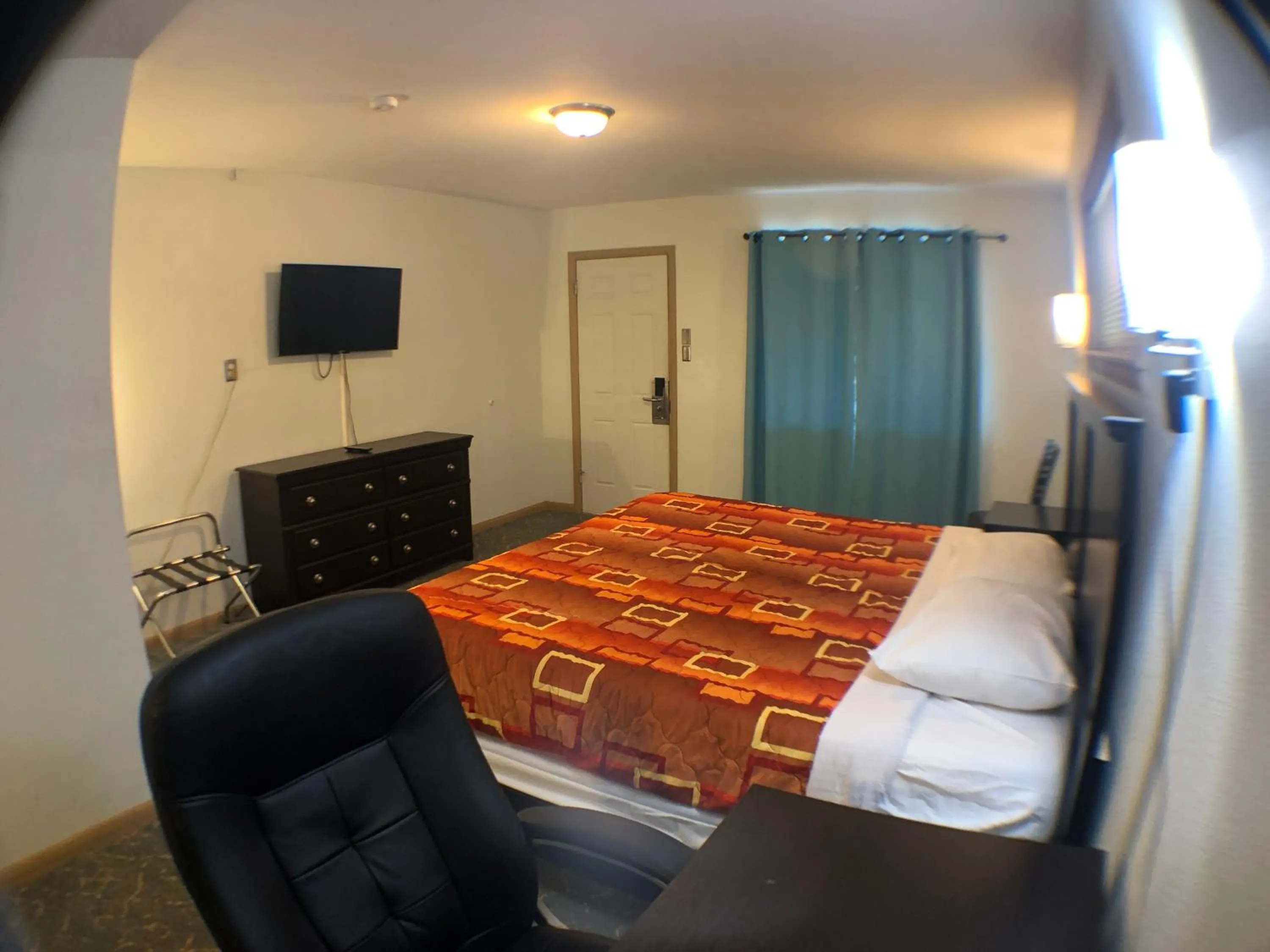 Bed in Tower 64 Motel & RV