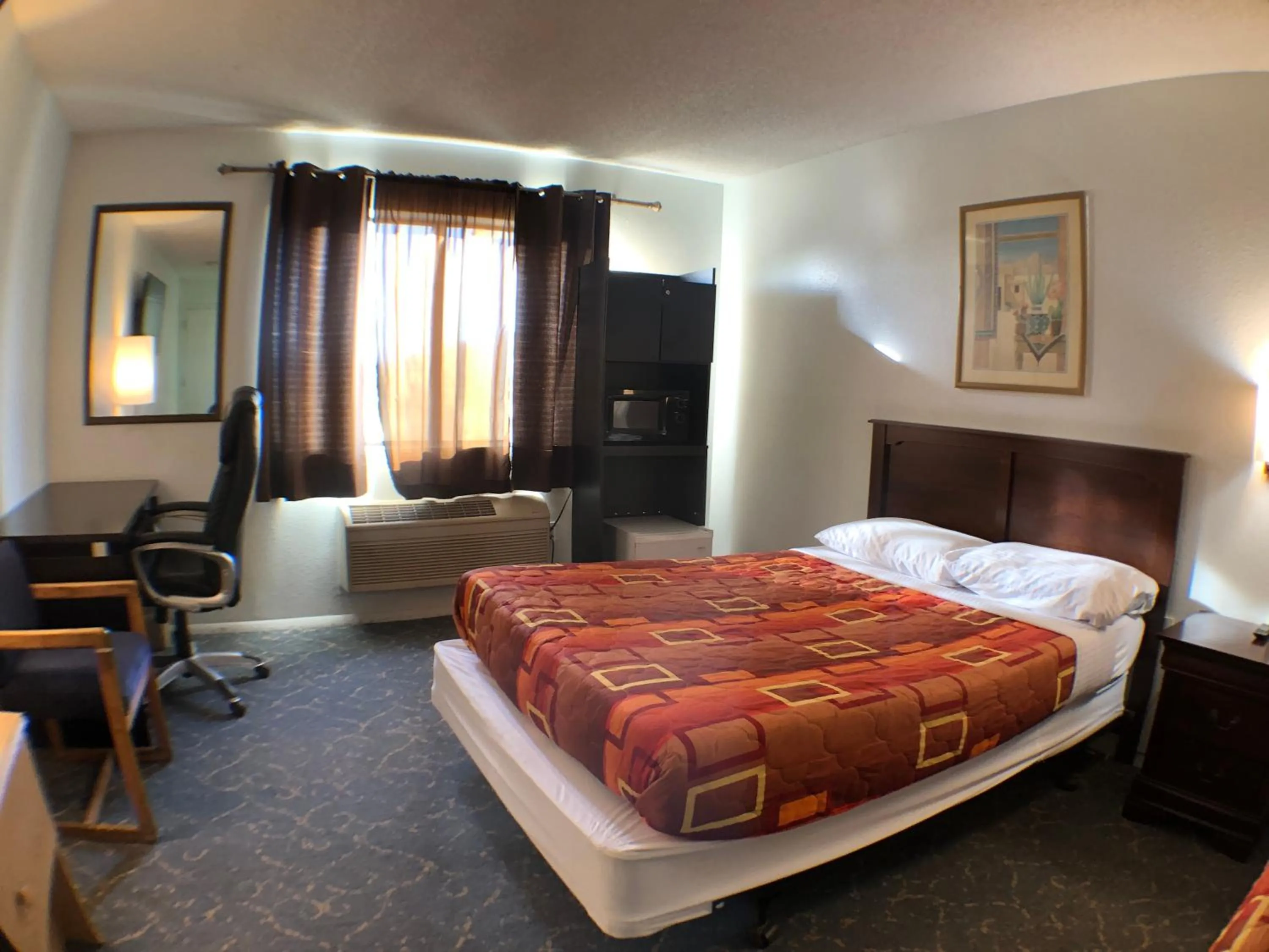 Bed in Tower 64 Motel & RV