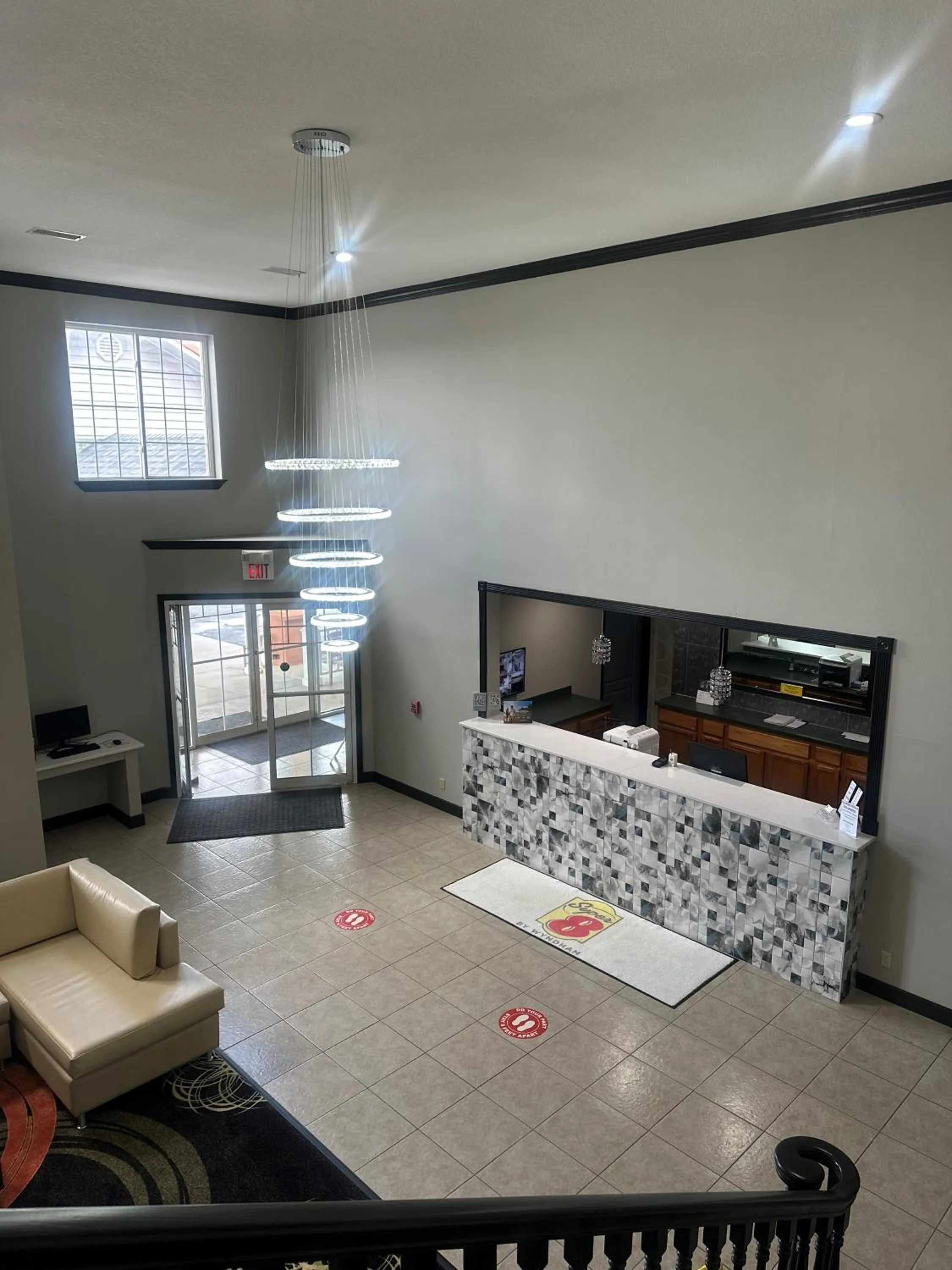 Lobby or reception in Super 8 by Wyndham Lake of the Ozarks