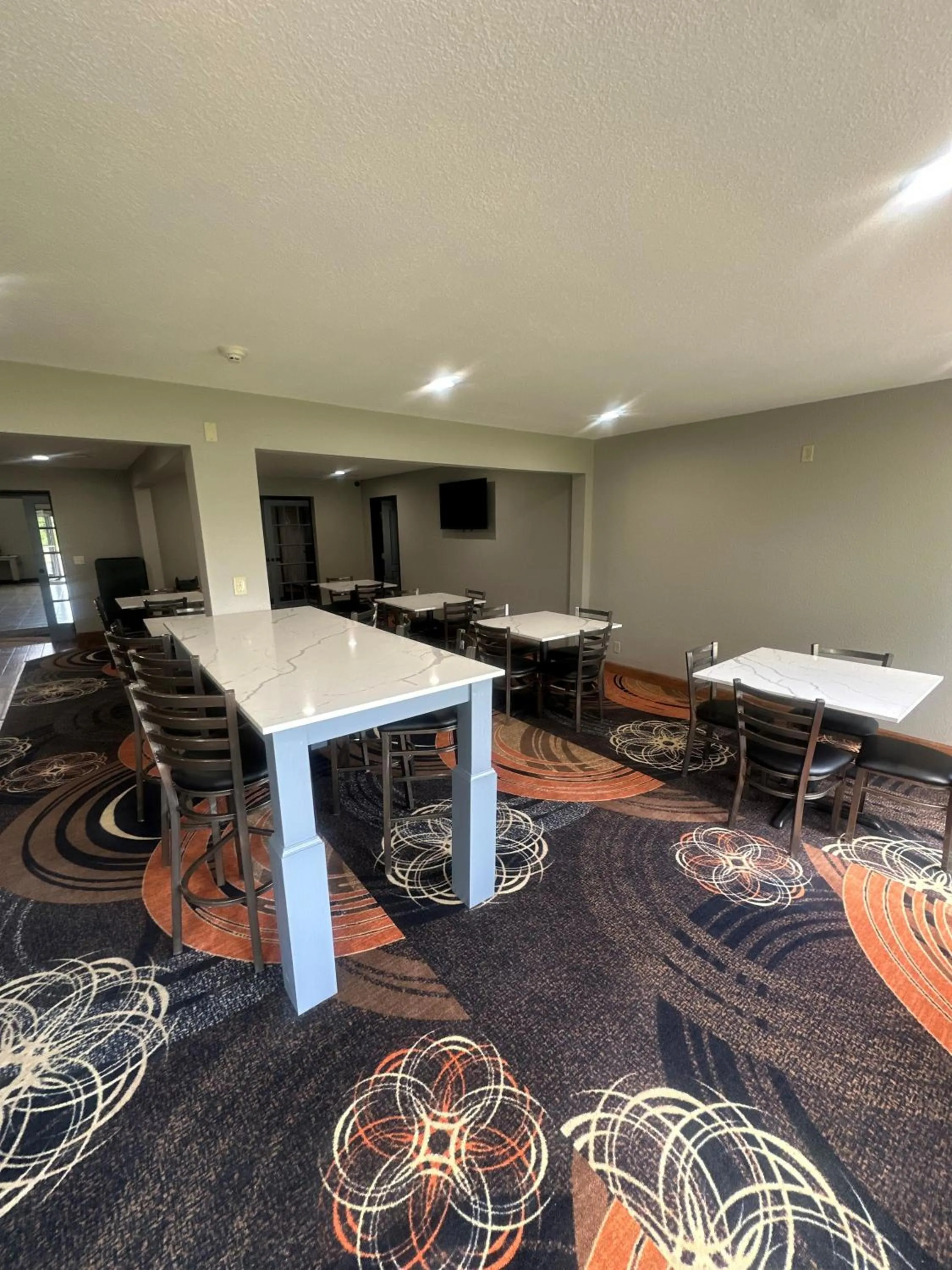 Breakfast in Super 8 by Wyndham Lake of the Ozarks