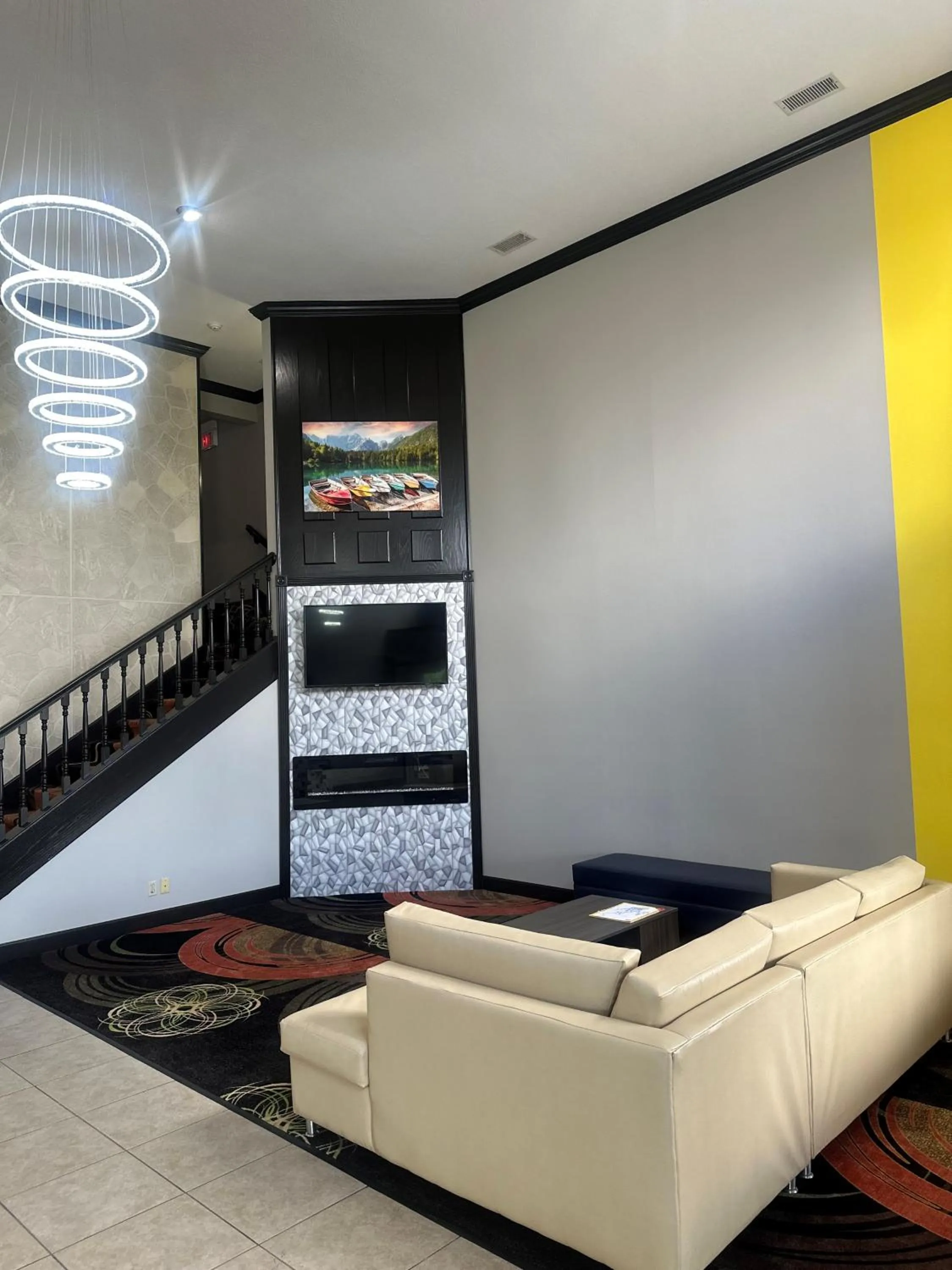 Lobby or reception in Super 8 by Wyndham Lake of the Ozarks