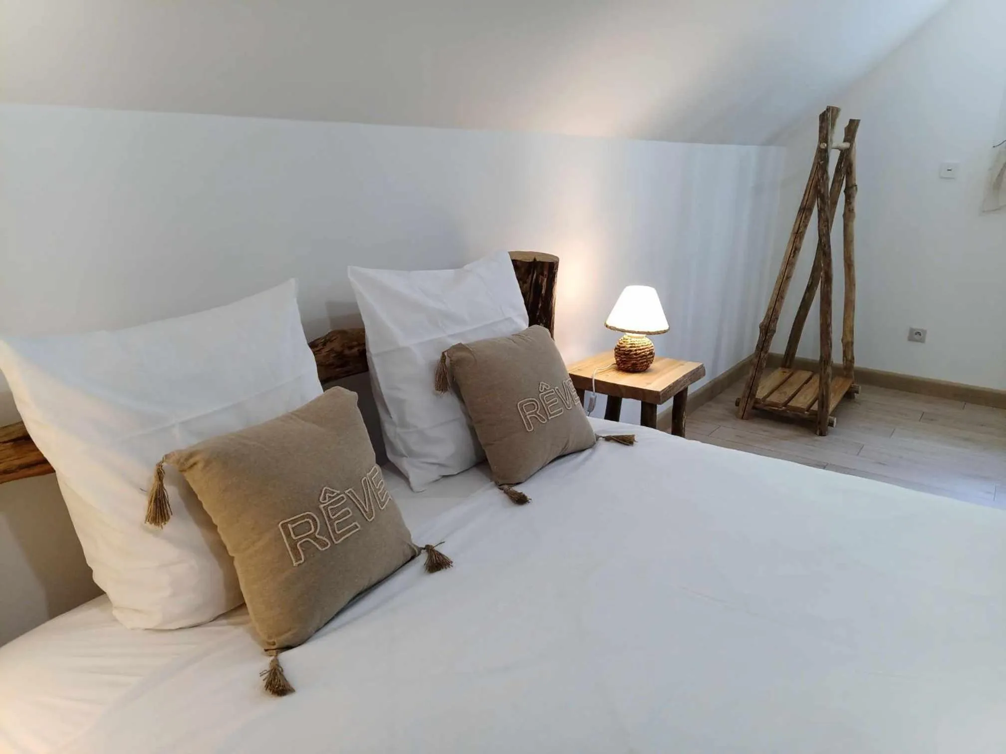 Bed in Gîtes de l'Orée du Bois - Boussières